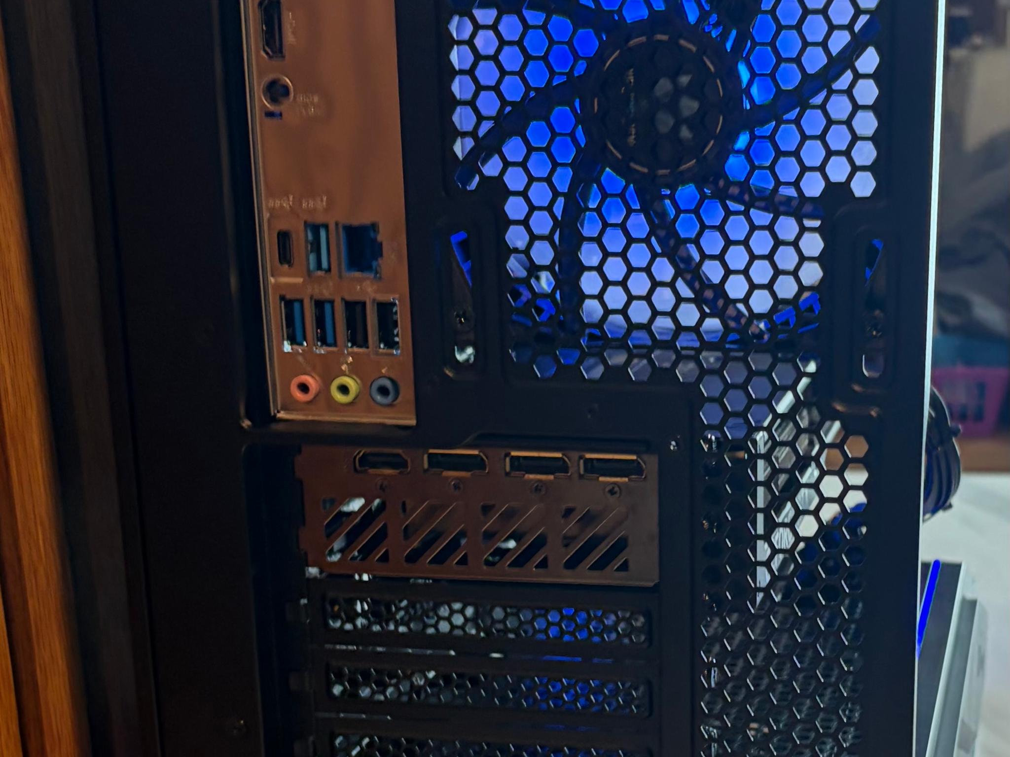 RTX 4070 | RYZEN 5 7600 | 16GB DDR5 | 1TB SSD | 360MM AIO