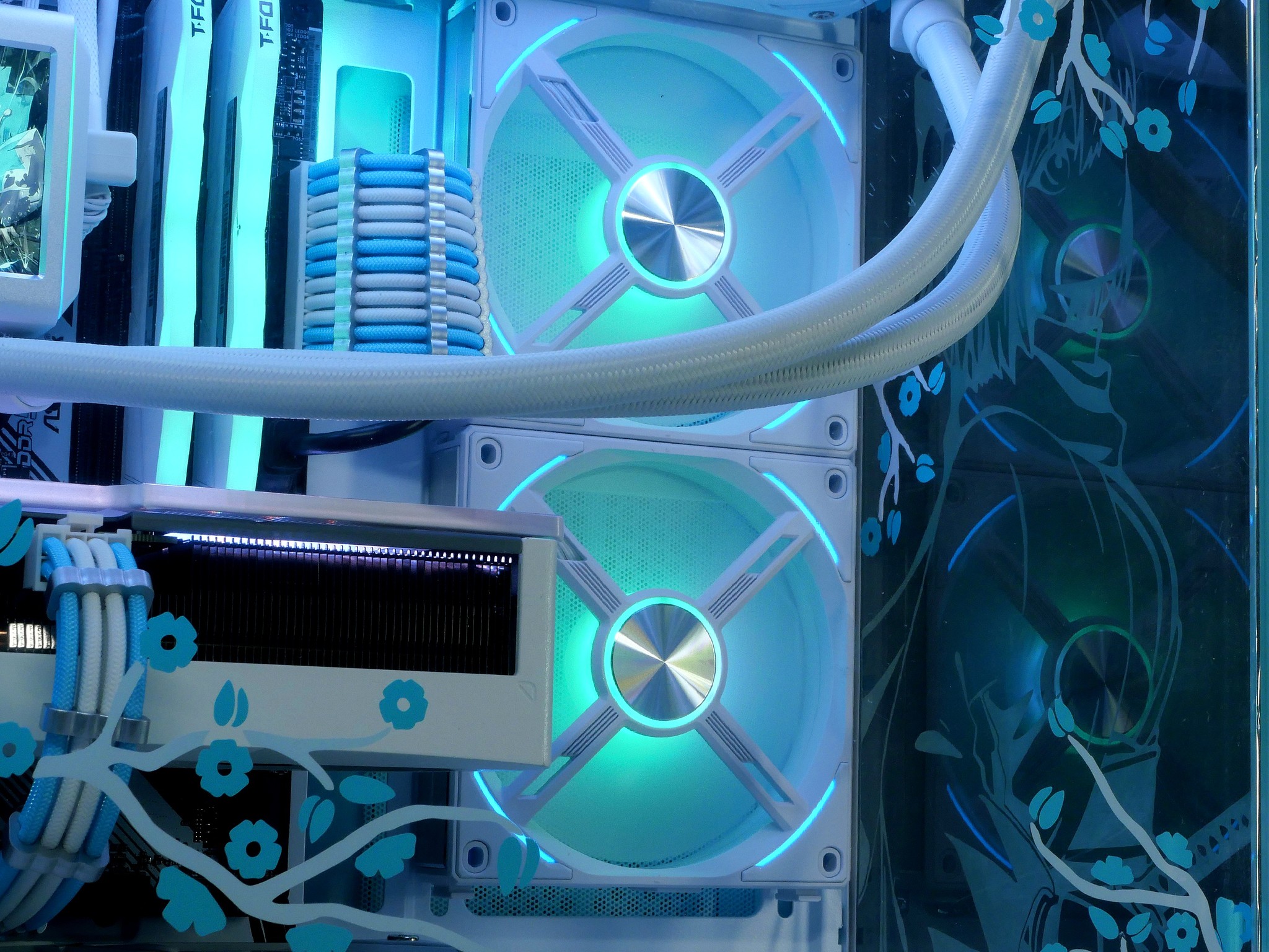 Sakura🗡Saber 🩵|🌸 RTX 4070, Ryzen 7500F, 32GB RAM, 1TB Gen 4.0 nvme