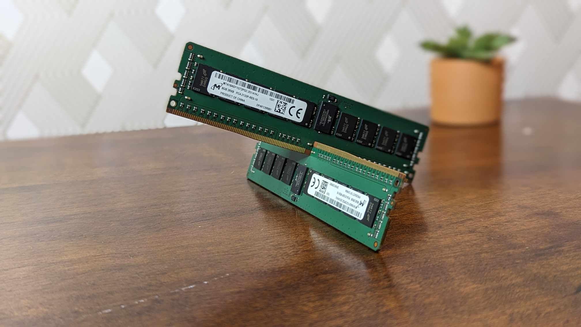 Micron Crucial RAM 2x8GB DDR4 2133MHz