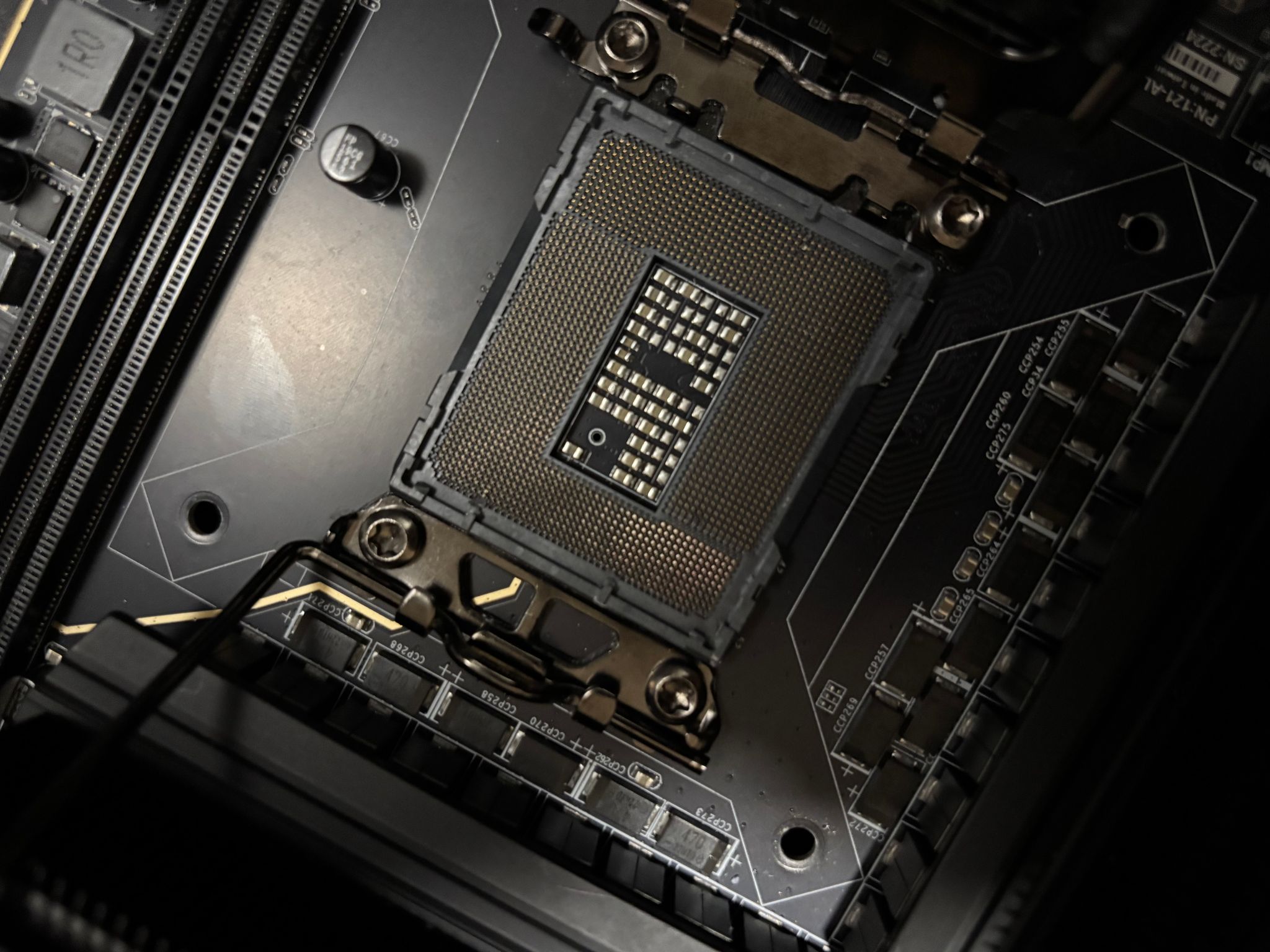 EVGA Z690 DARK K|NGP|N