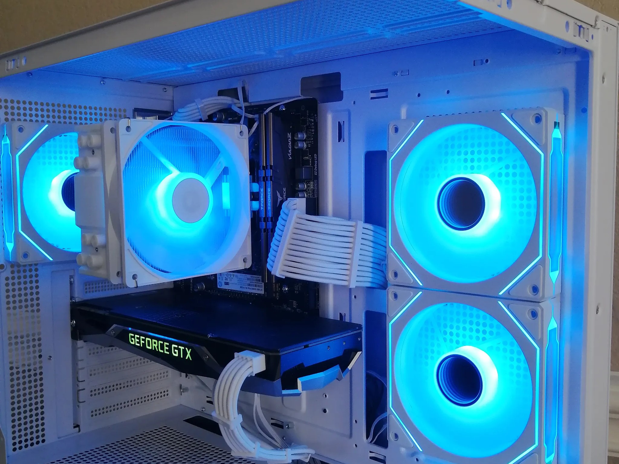NVIDIA GTX Gaming PC! Clean White Build with Ryzen 5