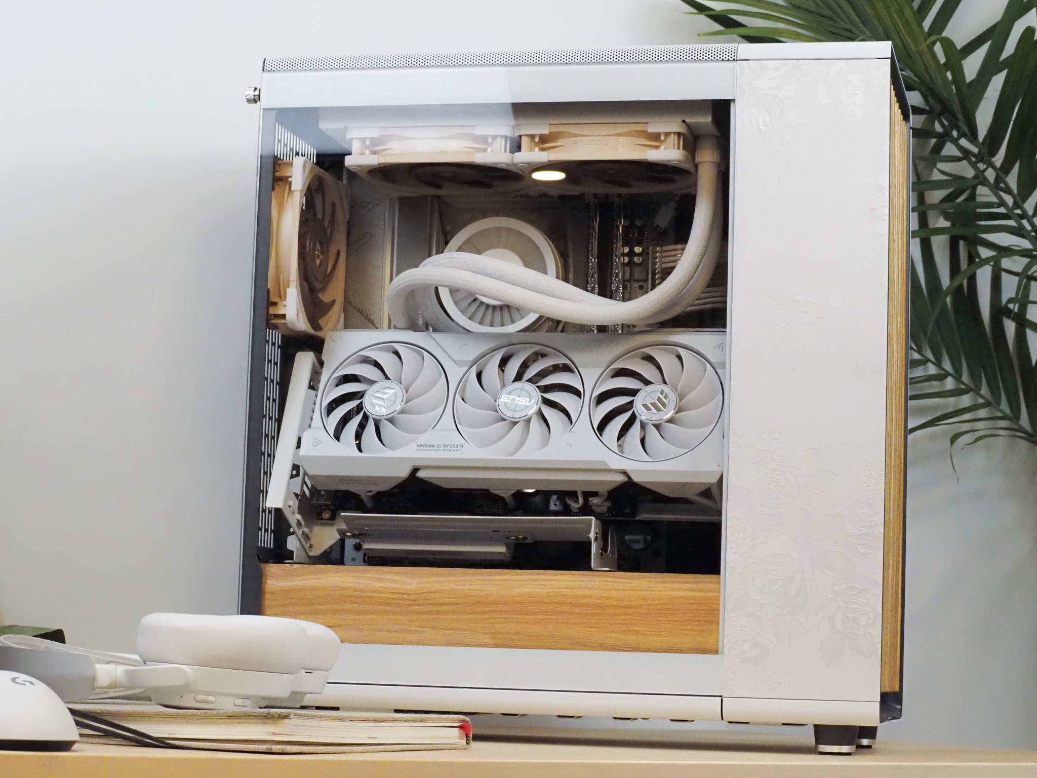 "Lumiere" by Optimist | The Elegance Series