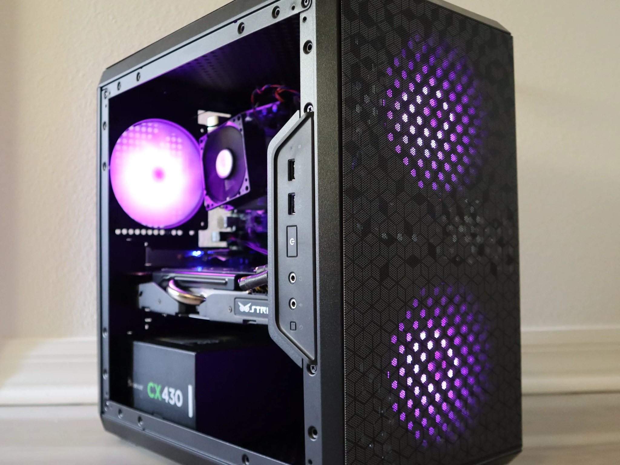Gaming PC - GTX 980, I5 6500, 16GB DDR4, WIFI, ARGB, BLACK, SSD, HDD.