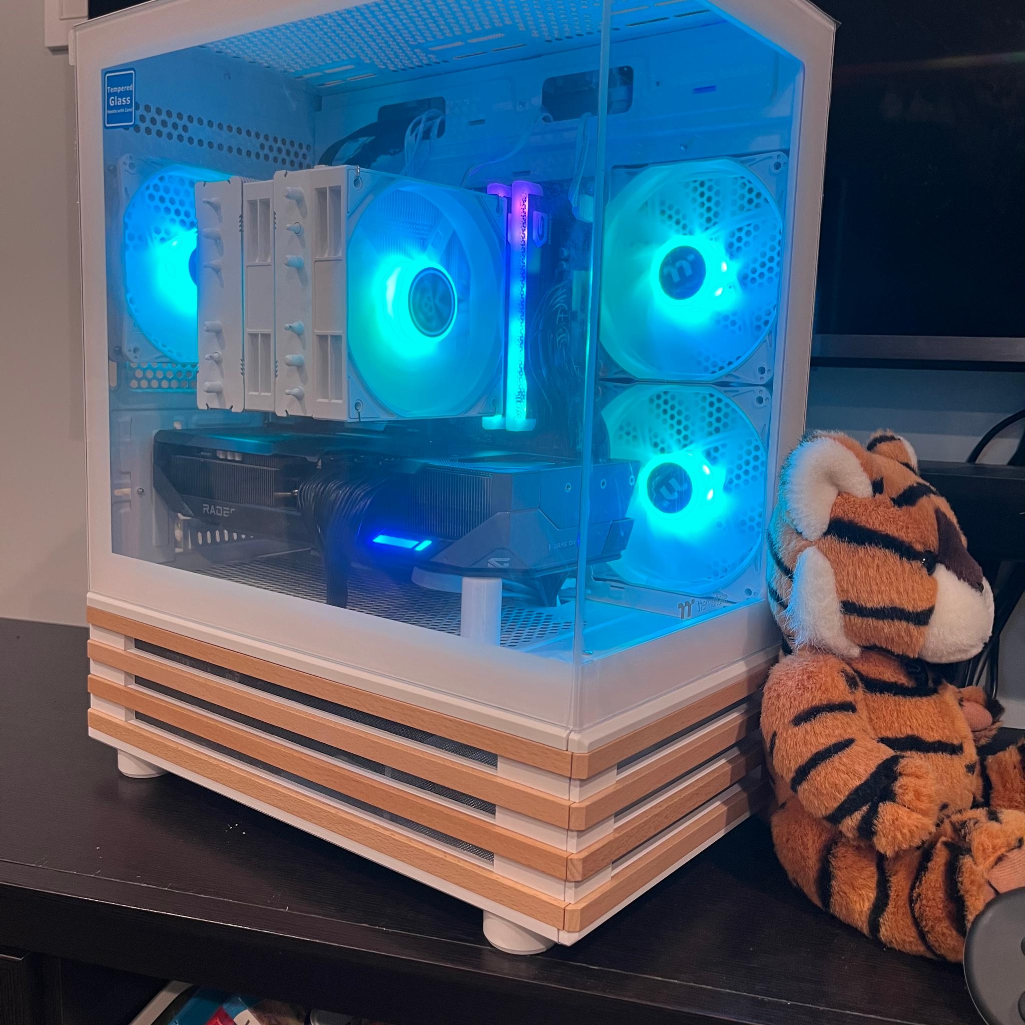 NO COMPROMISE - Gigabyte 9070XT 16G - Ryzen 7800X3D 32GB DDR5
