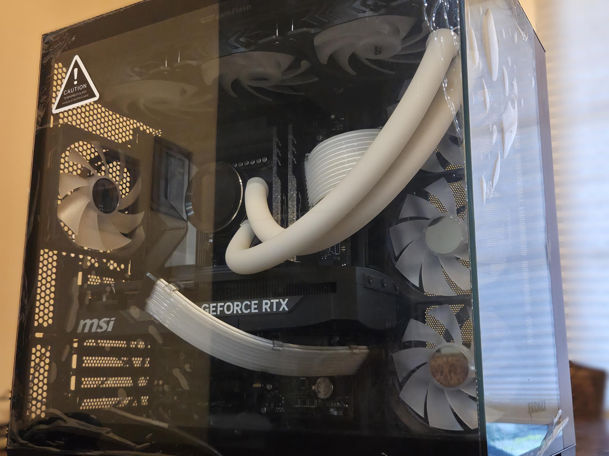Onyxia!🐉 265F|5070|DDR5-32GB|1TB|Temp Display