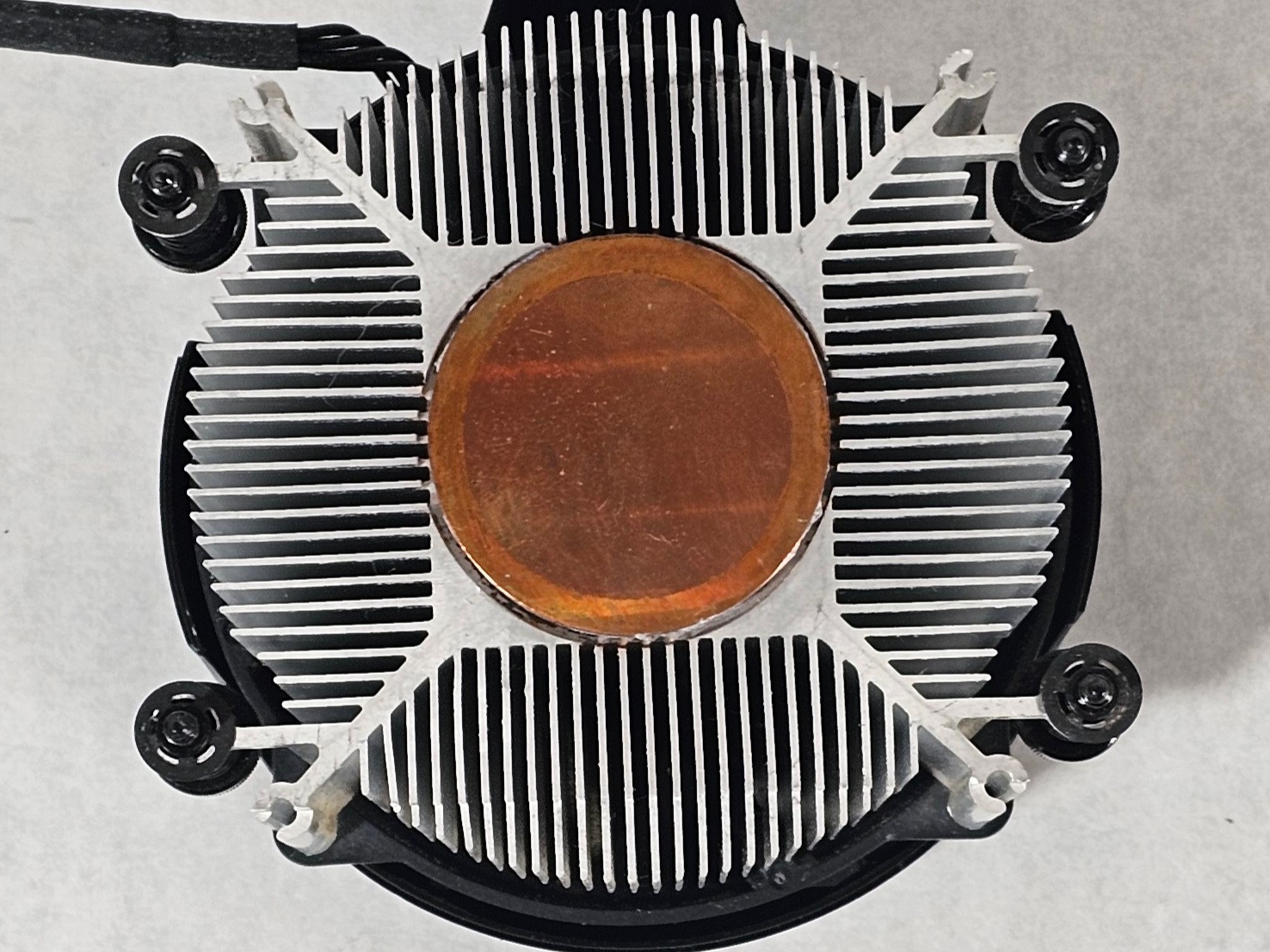 AMD Wraith 328 Stealth Ryzen Heatsink/Fan AM4 CPU Cooler