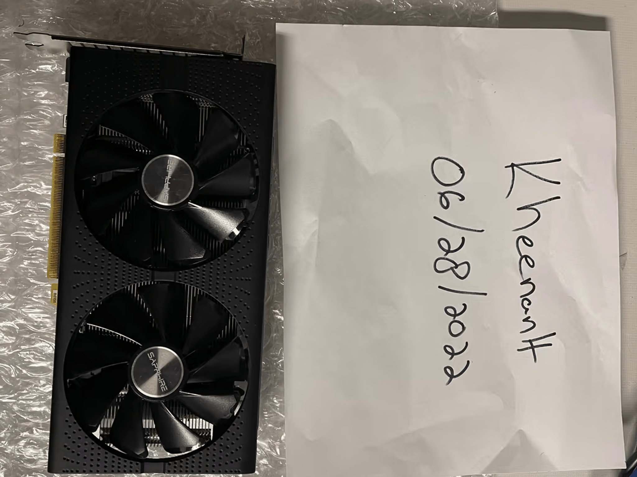 SAPPHIRE PULSE Radeon RX 570 8GB GDDR5 box