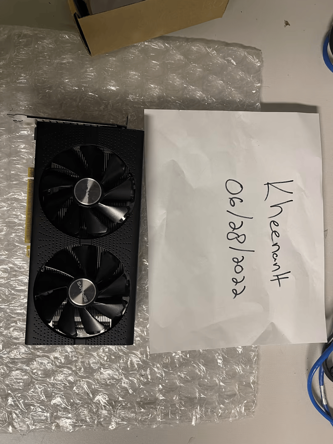 SAPPHIRE PULSE Radeon RX 570 8GB GDDR5 box