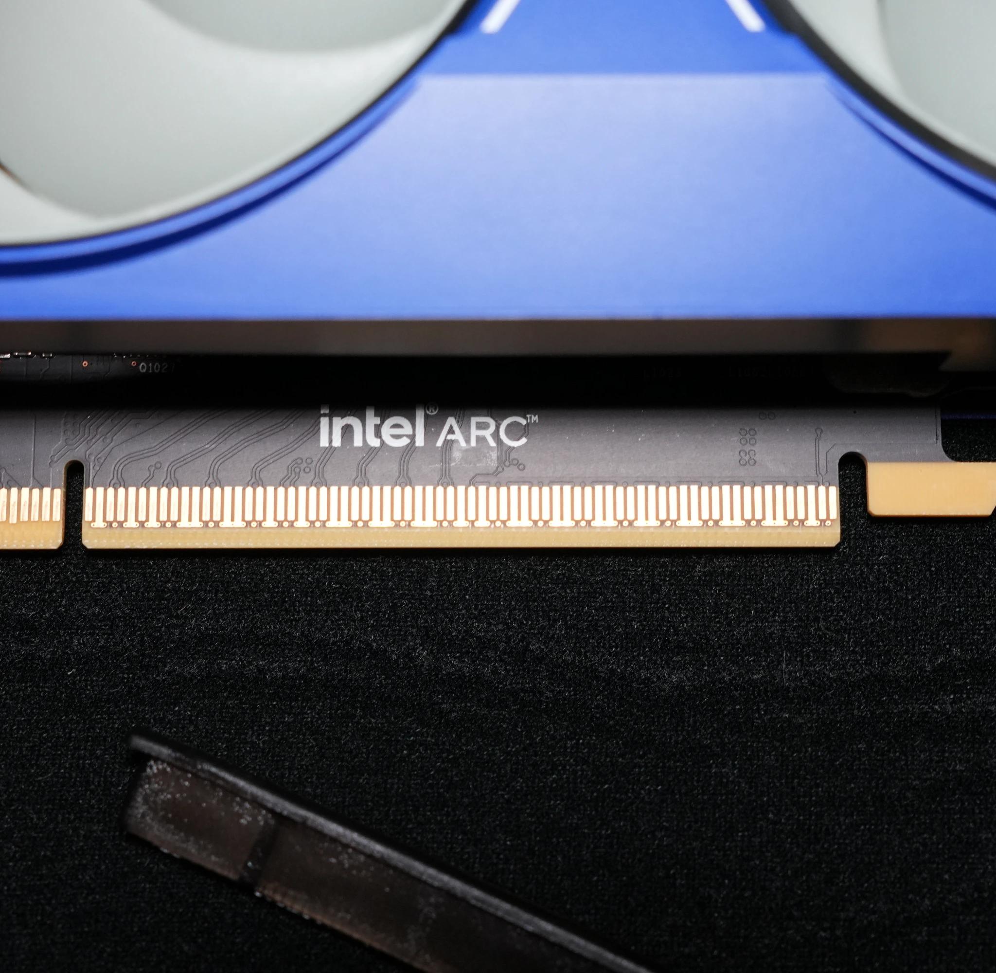 Sparkle Titan Intel B580