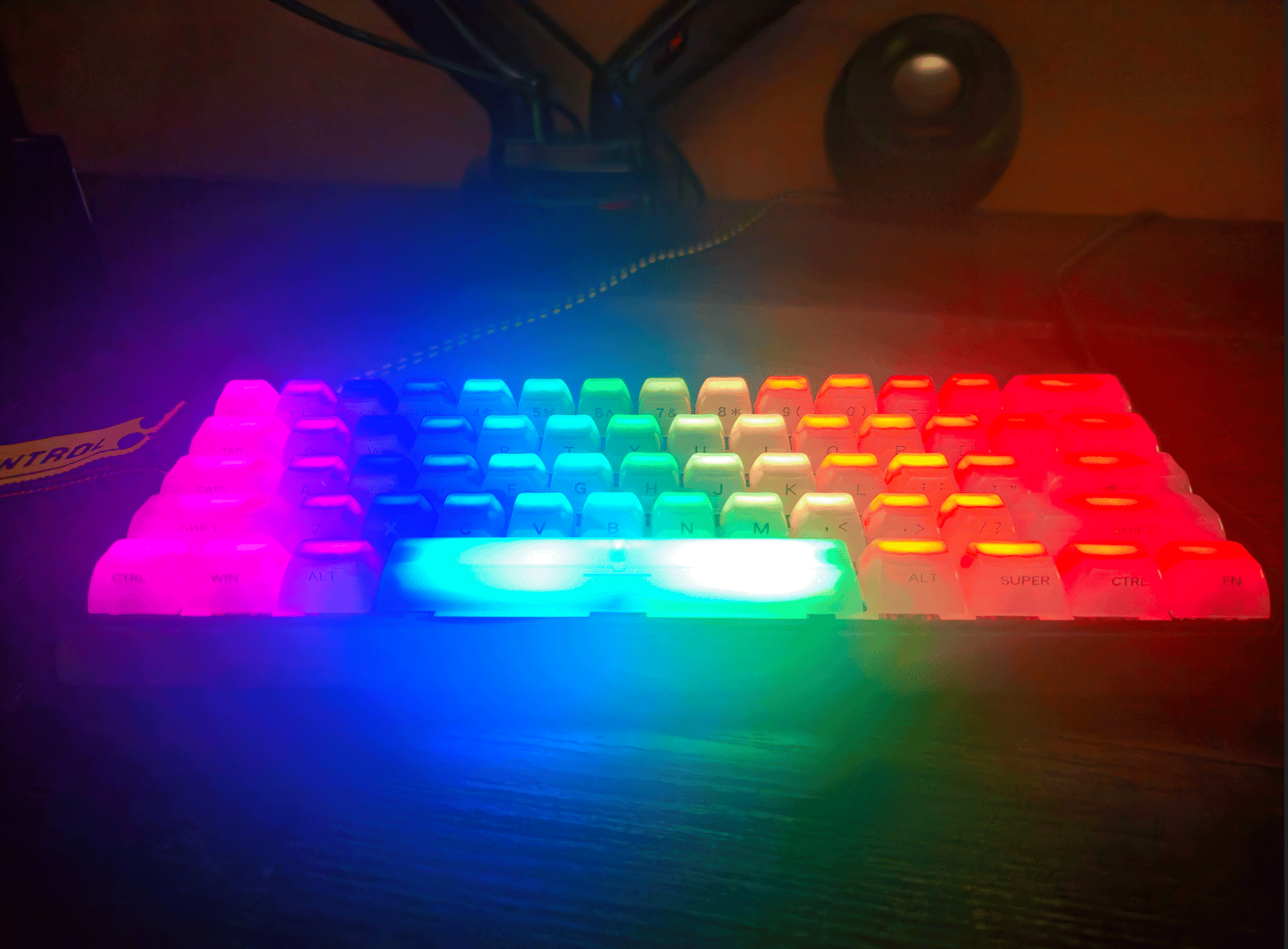 Wooting 60he+ with Geon Raptor Switches installed