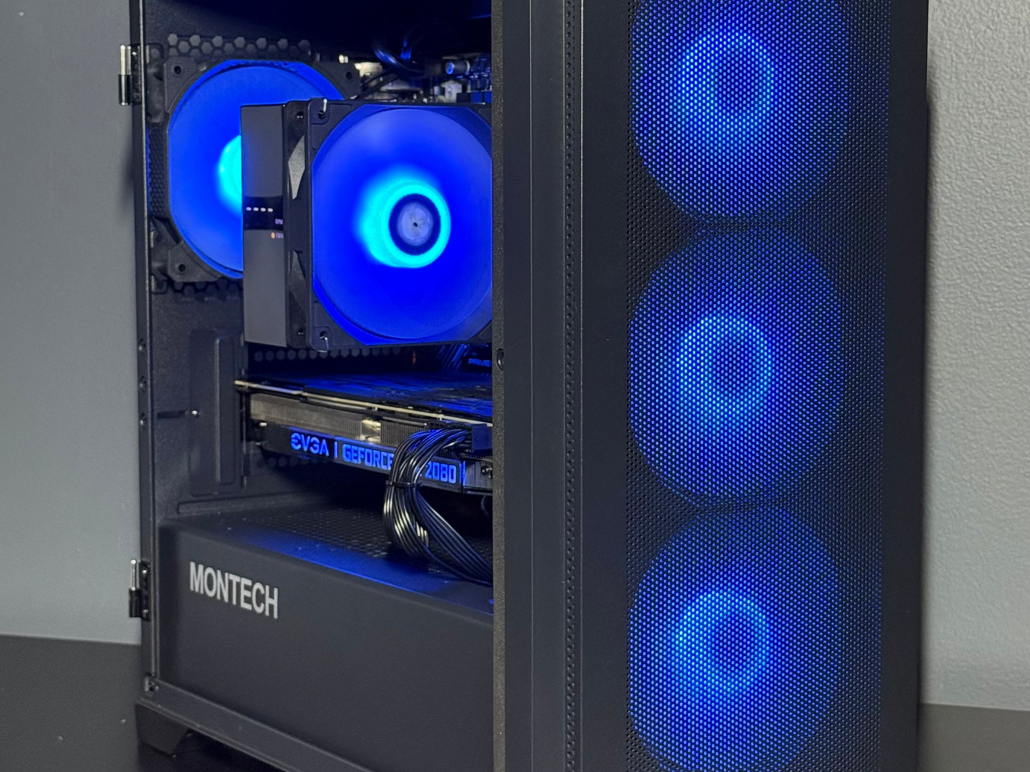 🥶RTX 2080, Ryzen 5500, 16GB DDR4, 512GB SSD- Fury Gaming PC