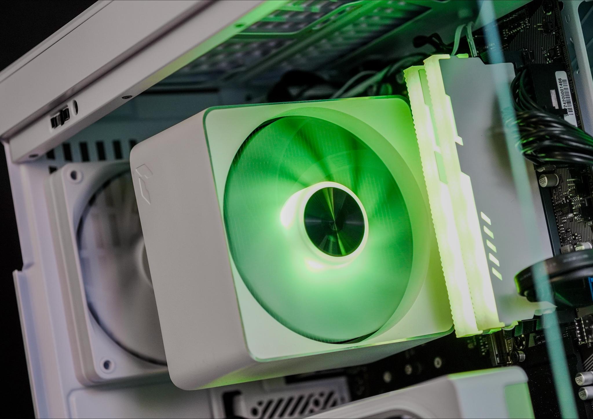 EXT Frost 70X - i5 12400F, RTX 5060 8GB, 32GB DDR4 Ram, 1TB SSD (V1)
