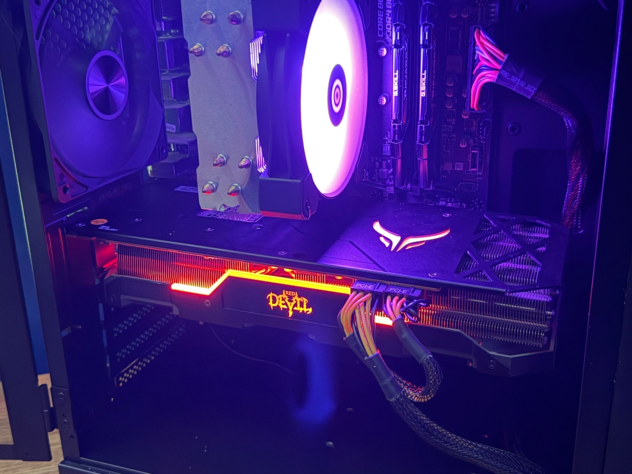Radeon RX 5700 XT Custom Gaming PC - Ryzen 7 3700X