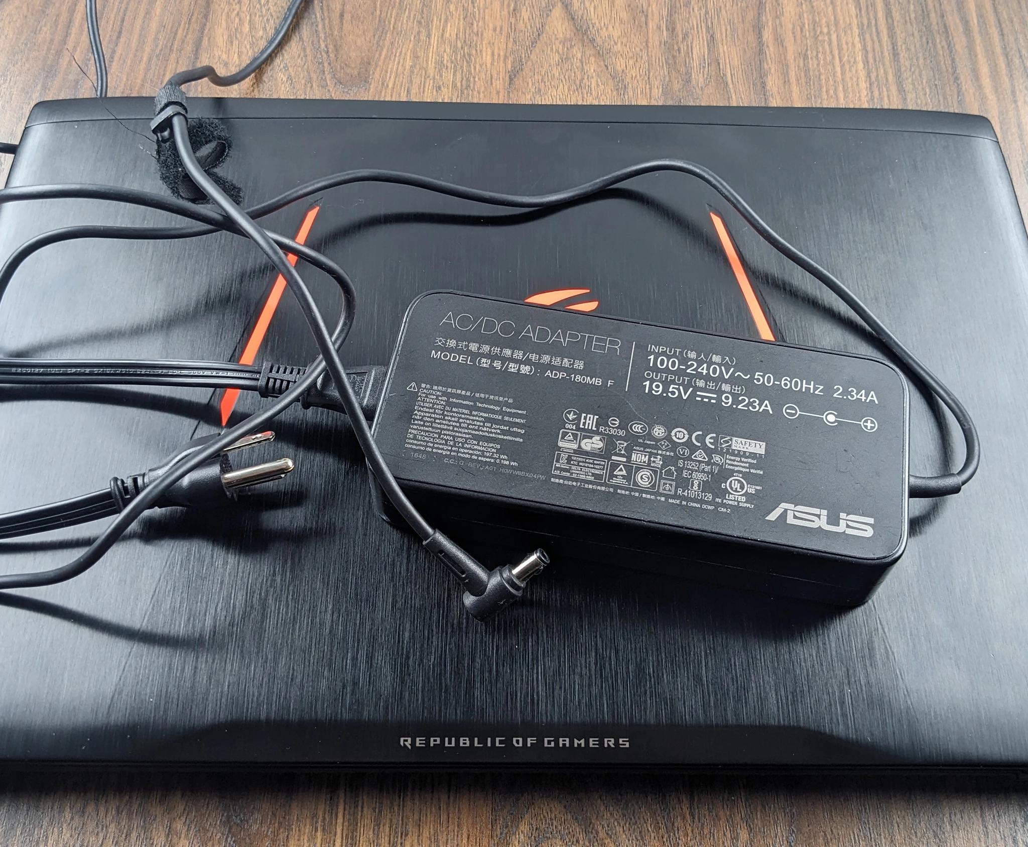 ASUS Gaming 15.6" GTX 1060, i7-7700HQ, 16GB 2400mhz, 1TB NVMe. Gaming Laptop