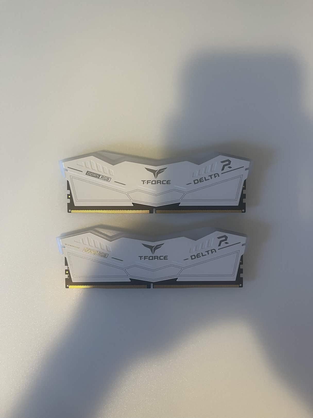 T-Force Delta RGB DDR5 Ram 32GB (2x16GB) 6000MHz PC5-48000 CL30 Intel XMP 3.0 & AMD Expo Compatible