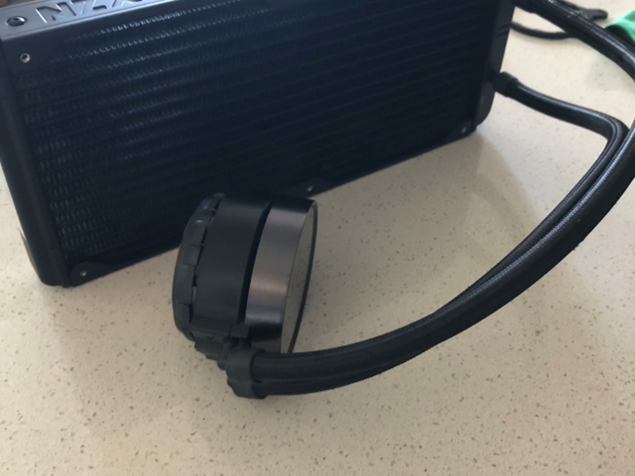 NZXT Kraken X62 280mm AIO Liquid CPU Cooler PLUS CableMod White AIO Sleeving Kit