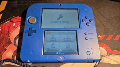 CUSTOM USED Nintendo 2DS Blue/Black Handheld Console, Mario Kart 7 Edition