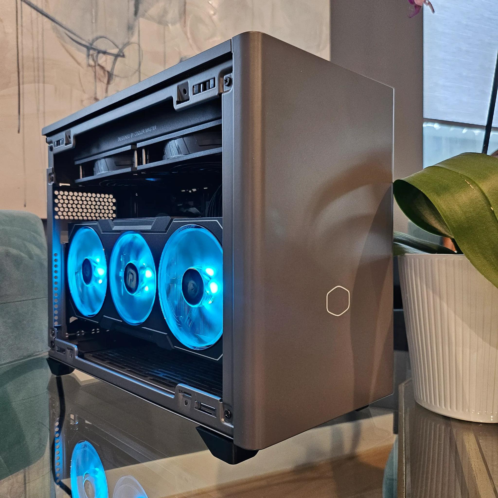 Gaming/Streaming ITX PC - R7 7700X/RX 7900XTX