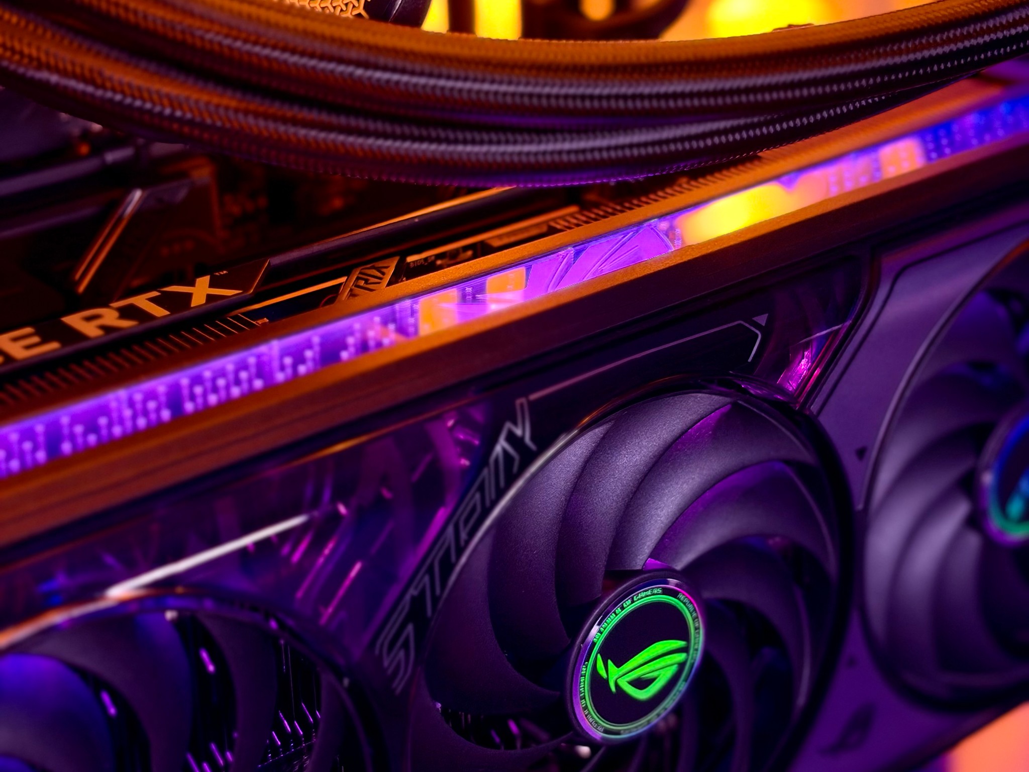 Obsidian Flux - Ryzen 9800X3D | ROG STRIX 5070 Ti OC 16G | 32GB DDR5 RAM | 2TB SSD NVMe | Win 11 PRO