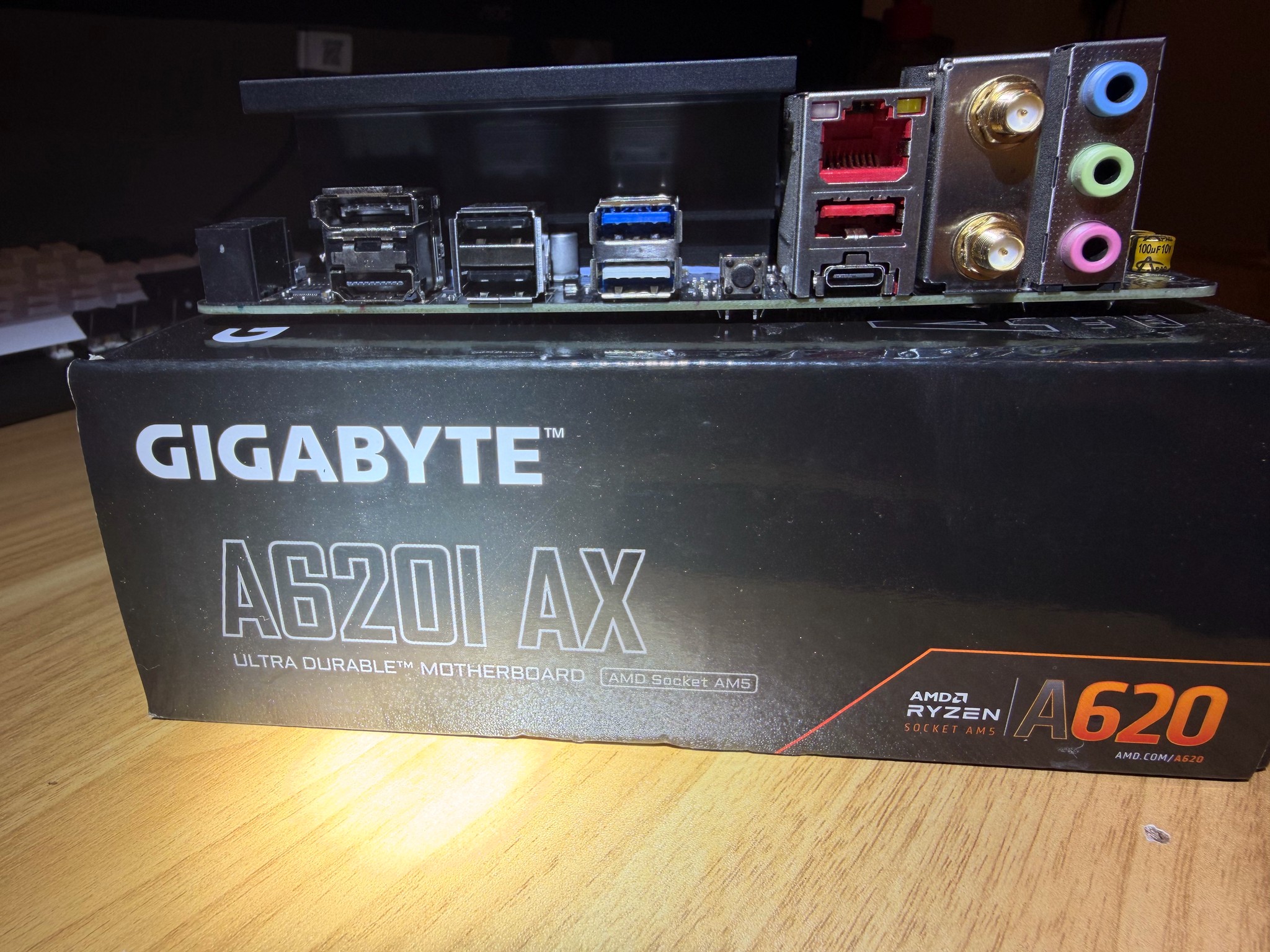 GIGABYTE A620I AX AM5 Mini-ITX Motherboard