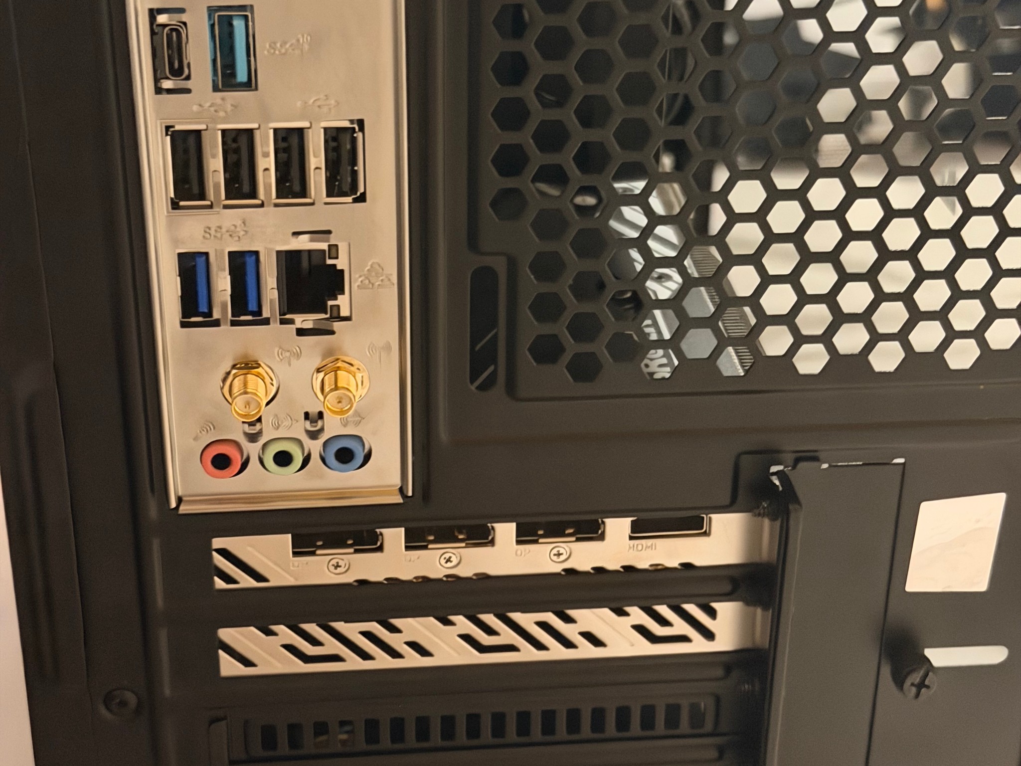 Powerspec G719, Radeon 7800XT, 9700X, 32GB RAM