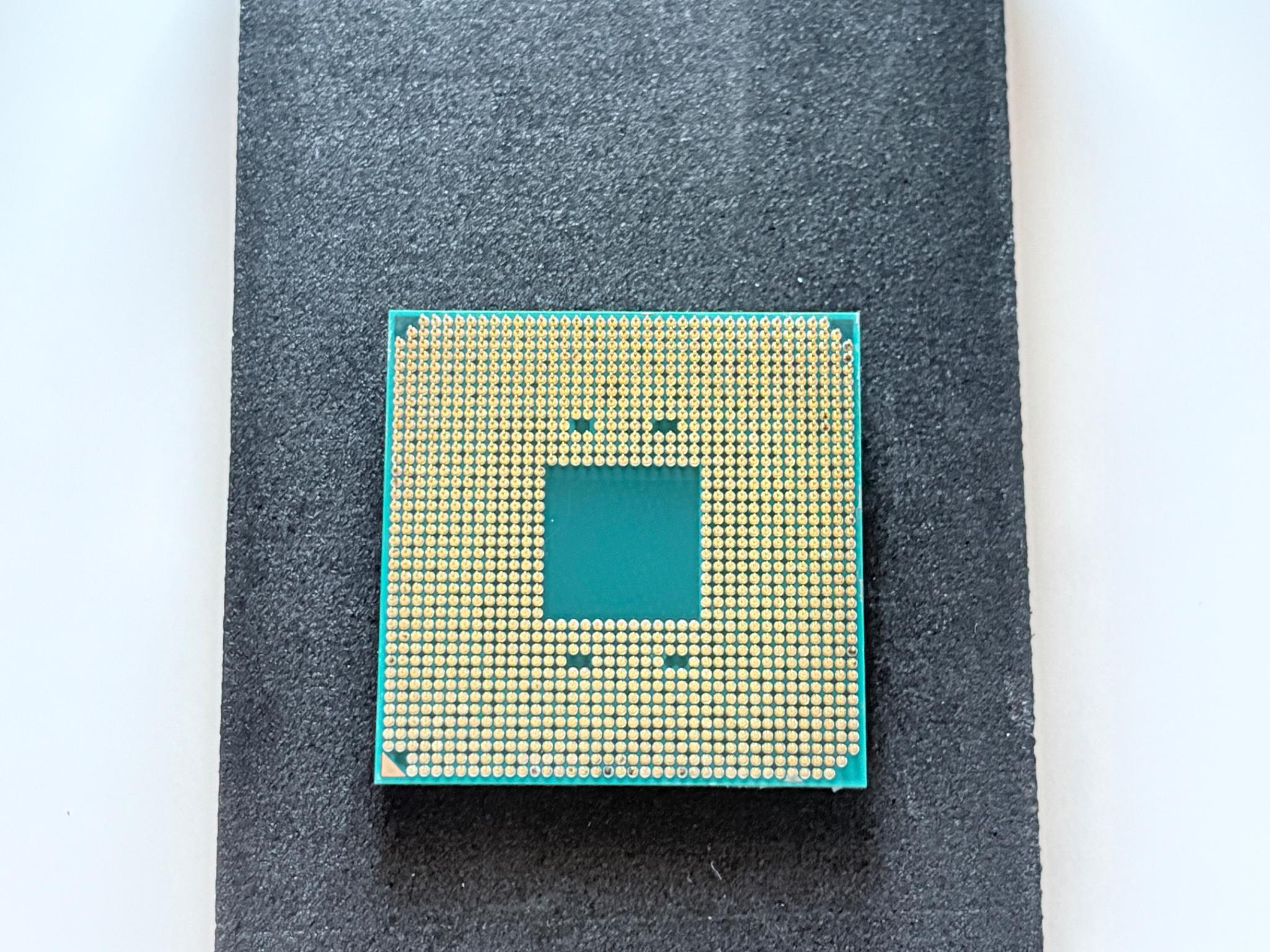 AMD Ryzen 5 2600X + Brand New Wraith Spire Cooler – 6C/12T Gaming CPU