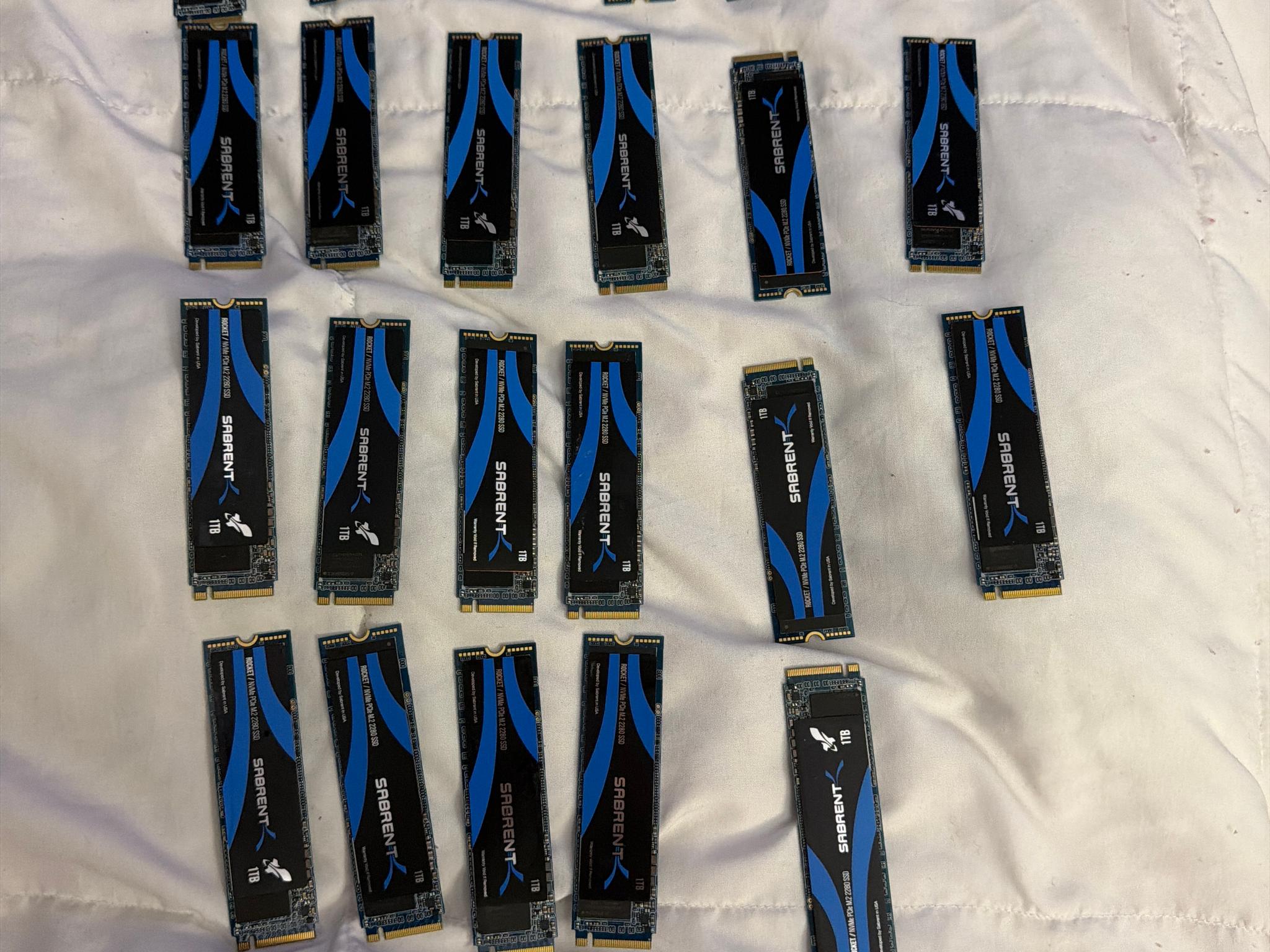NEW Sabrent Rocket 1TB NVME M.2 SSD NEW
