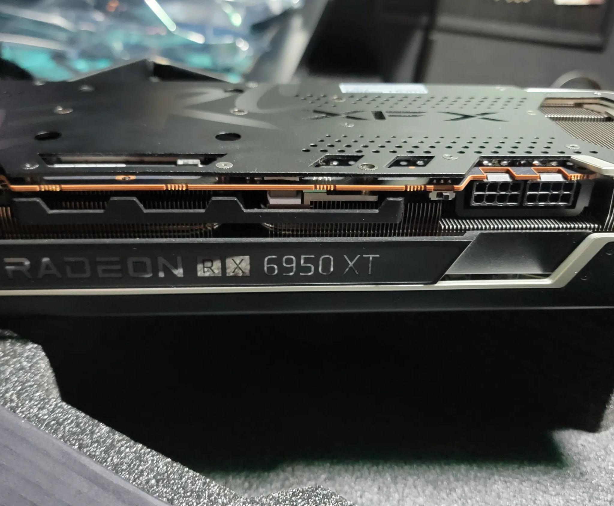 XFX Speedster MERC 319 AMD RX 6950 XT