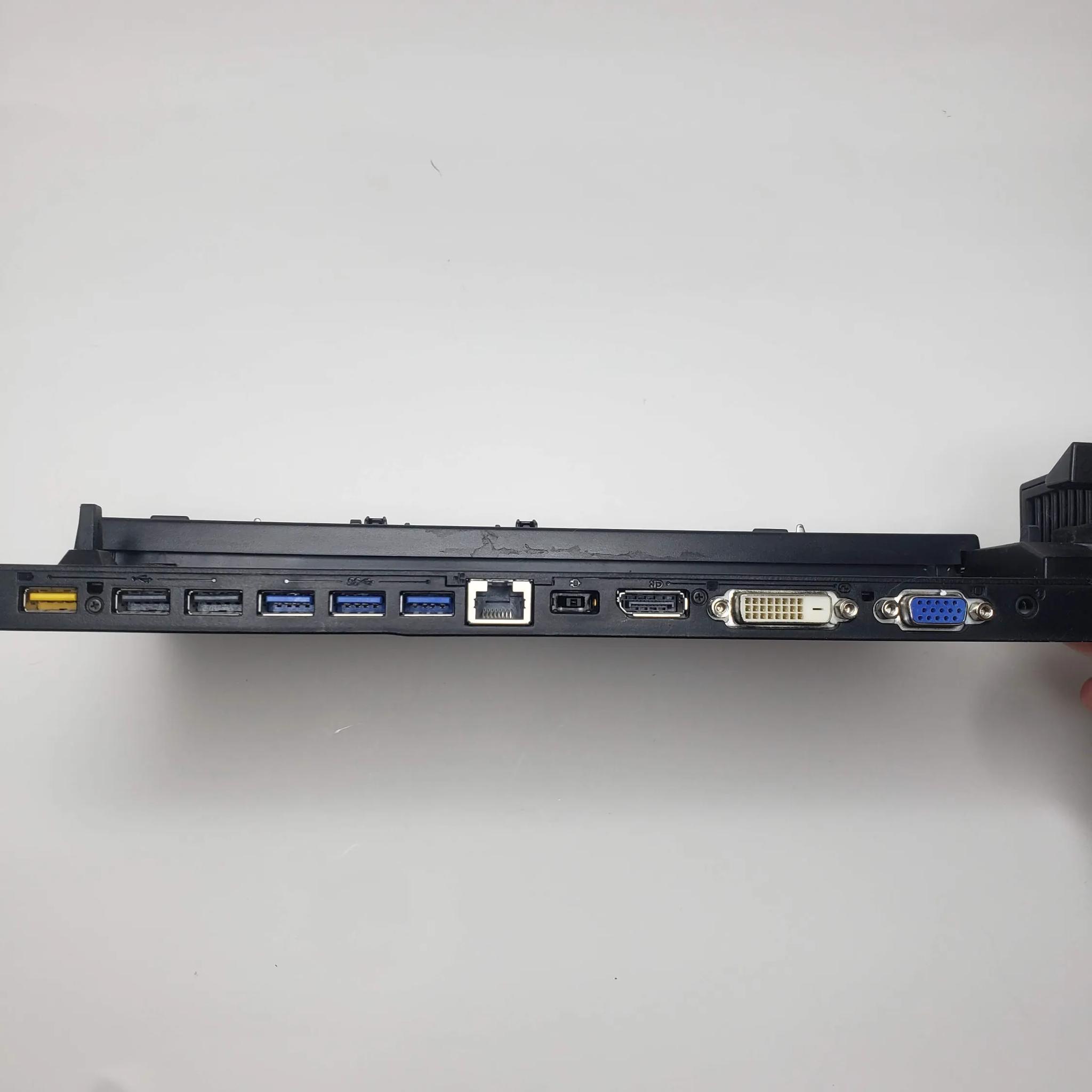 Lenovo ThinkPad Pro Docking Station 40A1 with Original 90W Lenovo Charger NO KEY