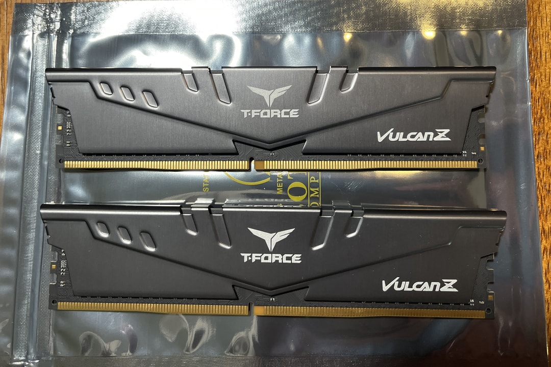 Team T-FORCE VULCAN Z 16GB 2x8GB DDR4 RAM 3200MHz