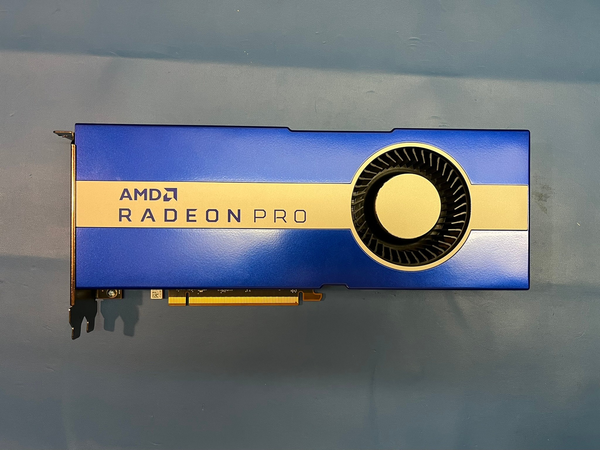 AMD Radeon PRO W5700 8GB