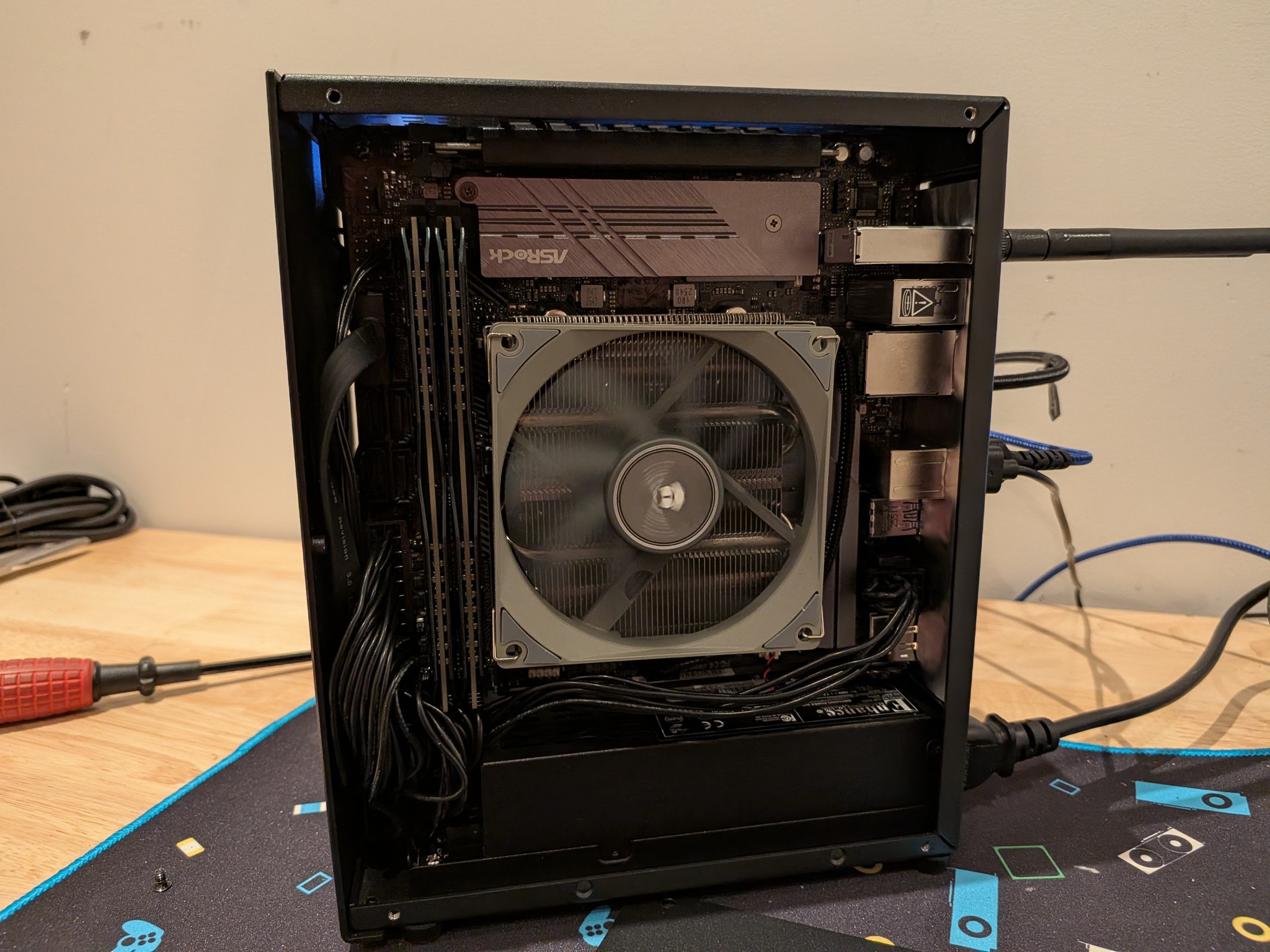 1080p Adventurer - RTX 4060, Ryzen 5 5600X, 32 GB DDR4 RAM, 1 TB Gen 4 NVME