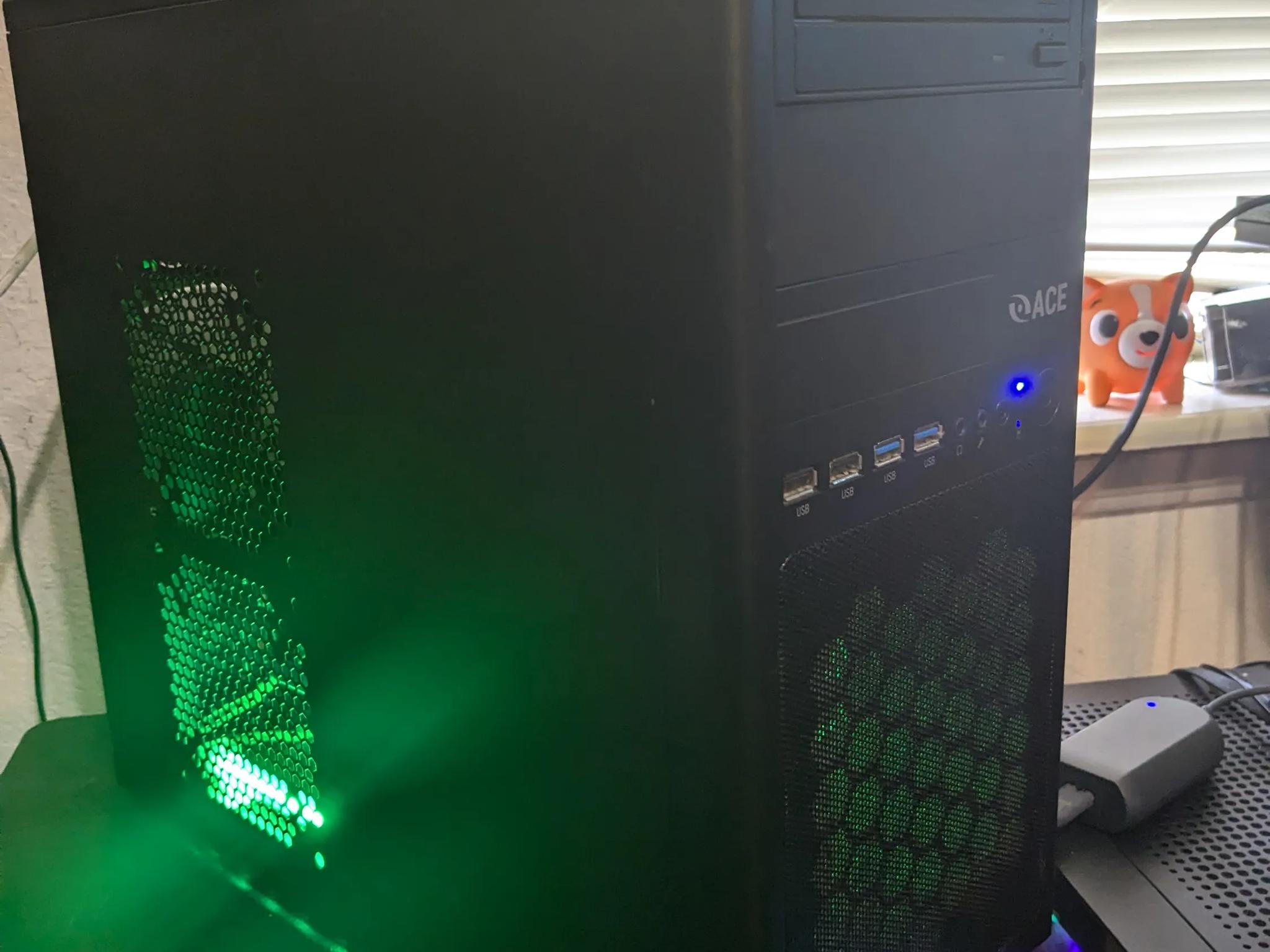 Lab Experiment ~ Xeon 1220v2 (Same as i5-3450), 16GB RAM, GTX 770 2GB, 400GB SSD, Win10, Wifi