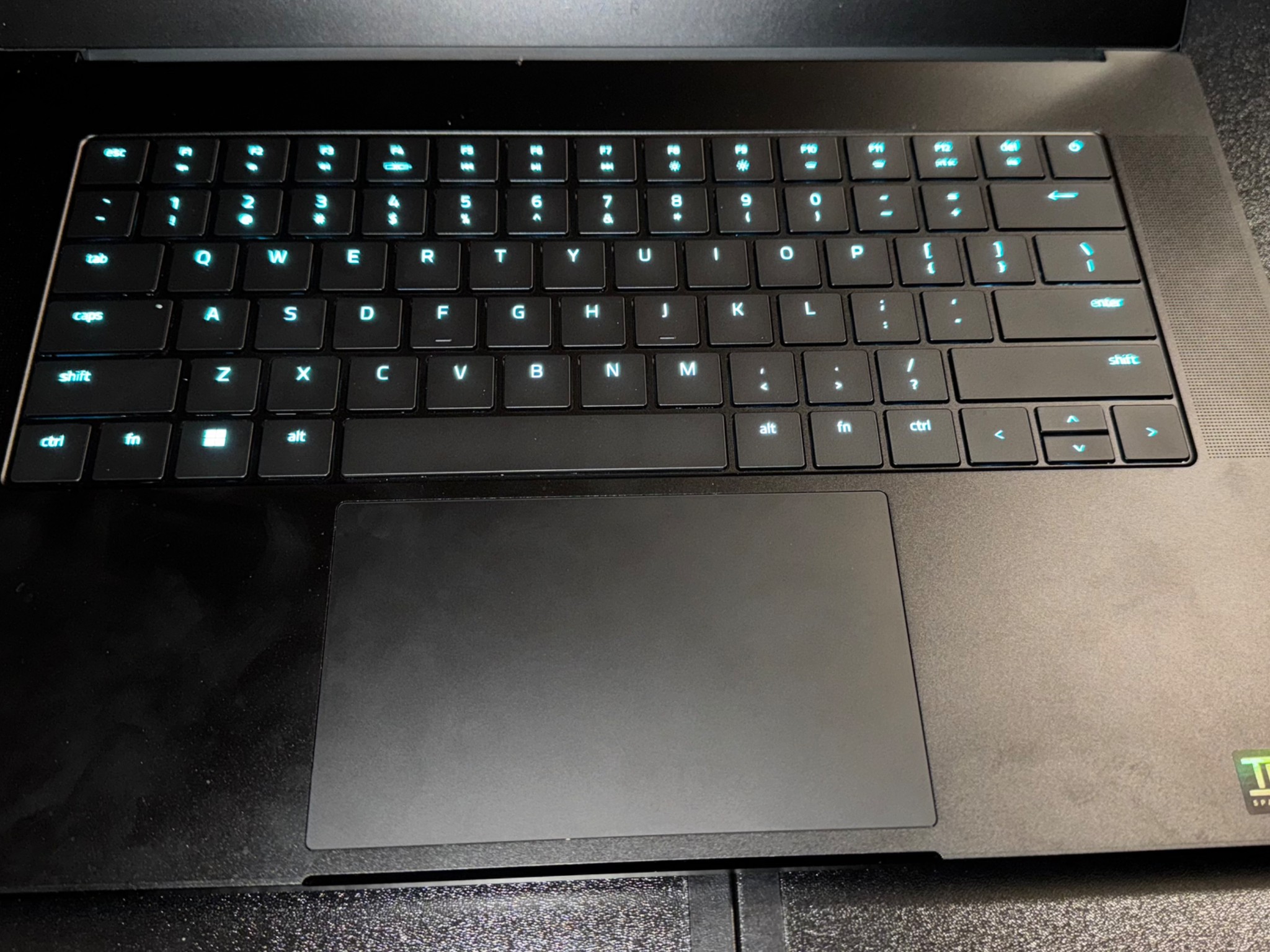 Razer Blade 15 i7-13800H | 4060 | 32GB RAM | WiFi 7 | 1440p 240Hz