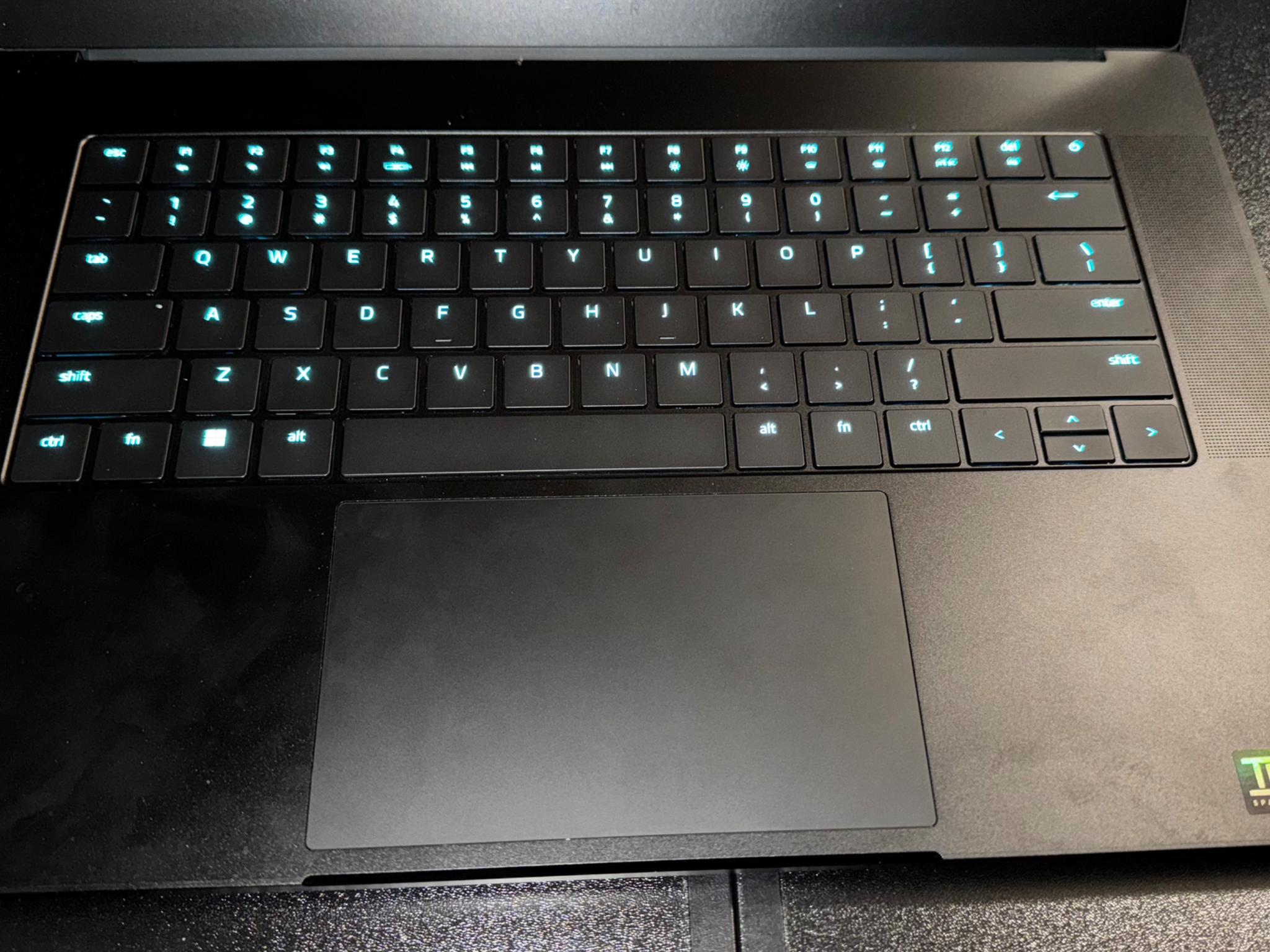 Razer Blade 15 i7-13800H | 4060 | 32GB RAM | WiFi 7 | 1440p 240Hz