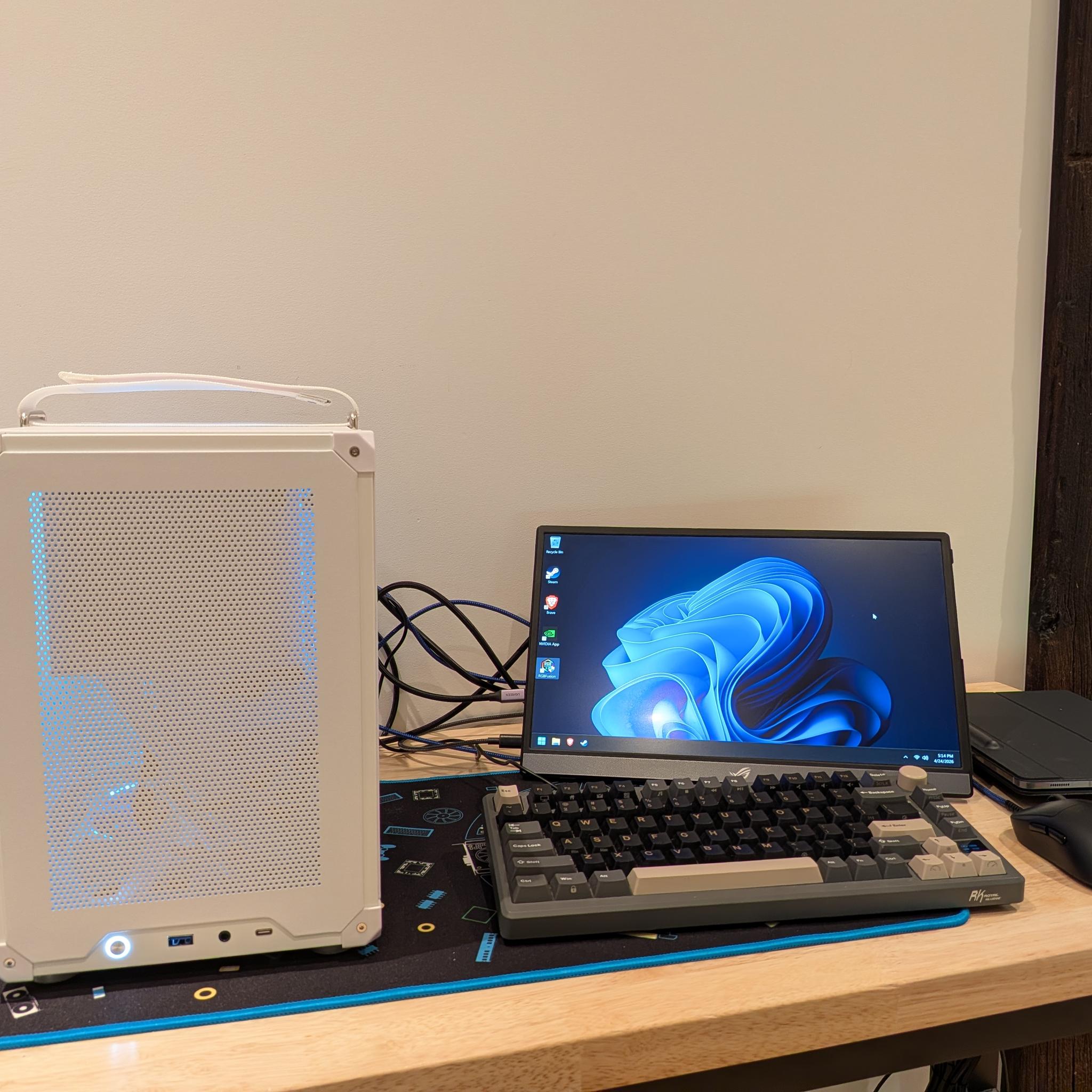 1080p Glacier - RTX 3060 12GB, Ryzen 5 5600X, 32 GB DDR4 RAM, 1 TB Gen 4 NVME, RGB