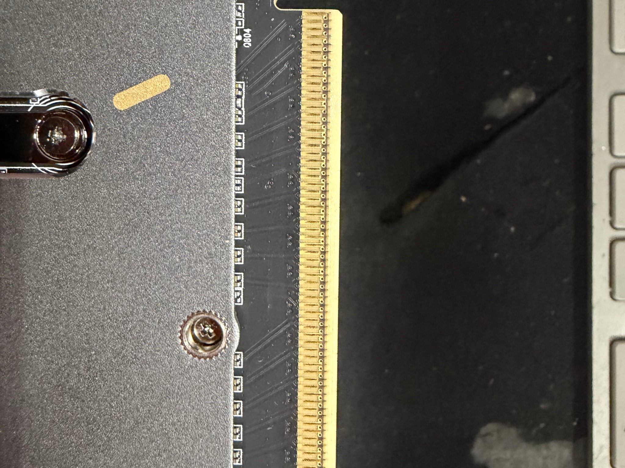 ZOTAC GAMING GeForce RTX 5090 SOLID OC(pcb damage, card works)