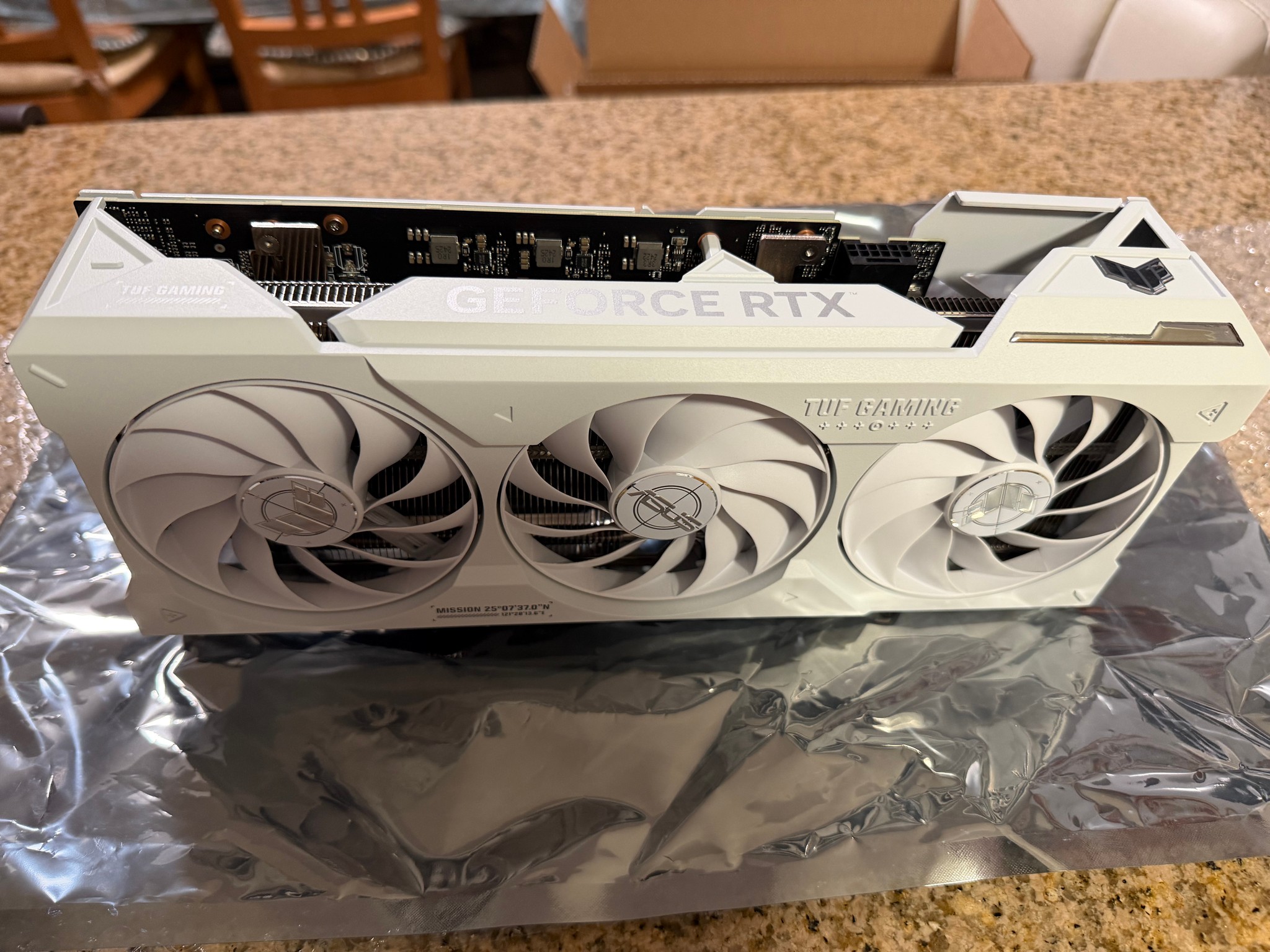 ASUS NVIDIA GeForce RTX 4070 Ti Super TUF Gaming White OC 3 Fan 16GB GDDR6X PCIe 4.0 Graphics Card