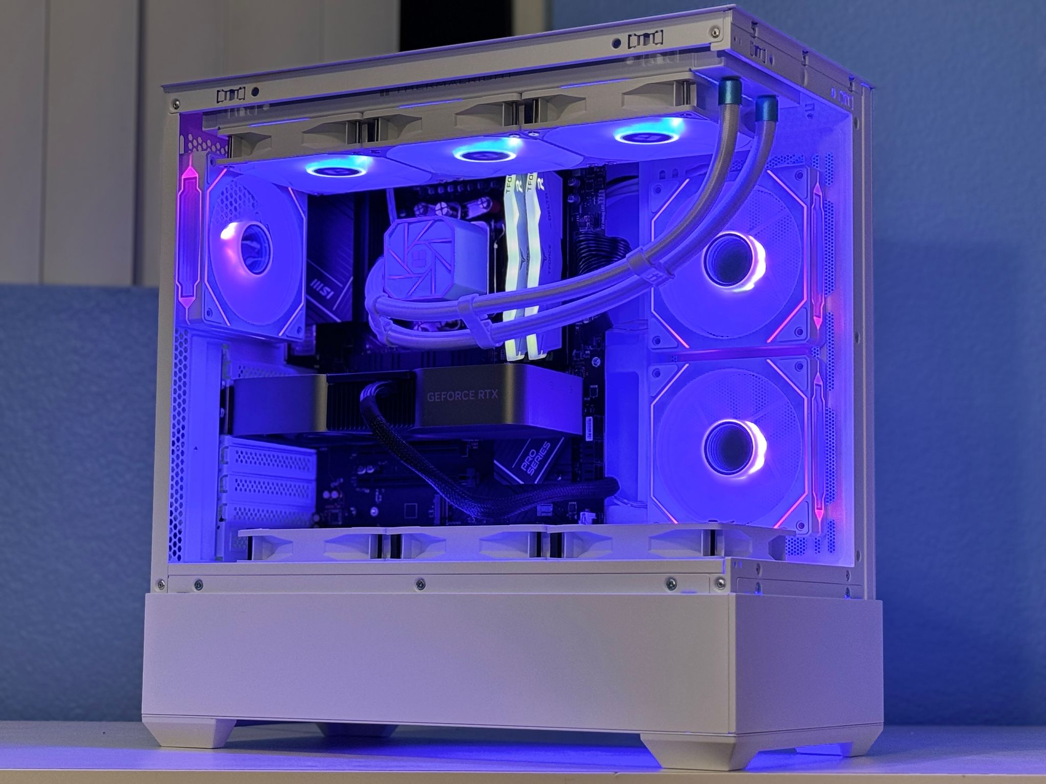 🖤Founders🖤 Ryzen 7 7700X | RTX 4070 12GB FE | 32GB 6000mhz DDR5 | 1TB Gen4 nVME SSD | Win11 + Wifi