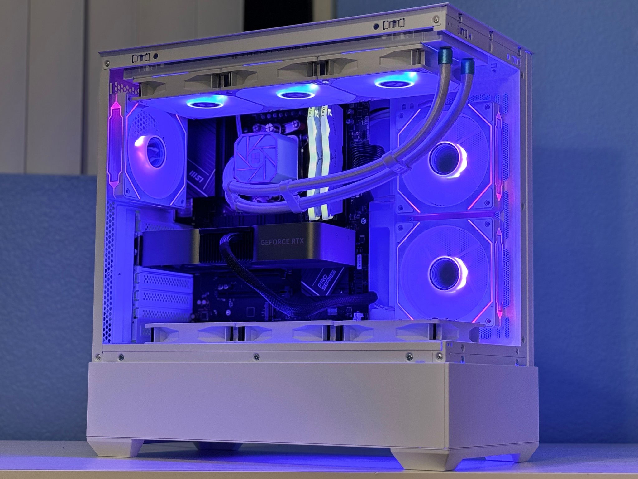 🖤Founders🖤 Ryzen 7 7700X | RTX 4070 12GB FE | 32GB 6000mhz DDR5 | 1TB Gen4 nVME SSD | Win11 + Wifi