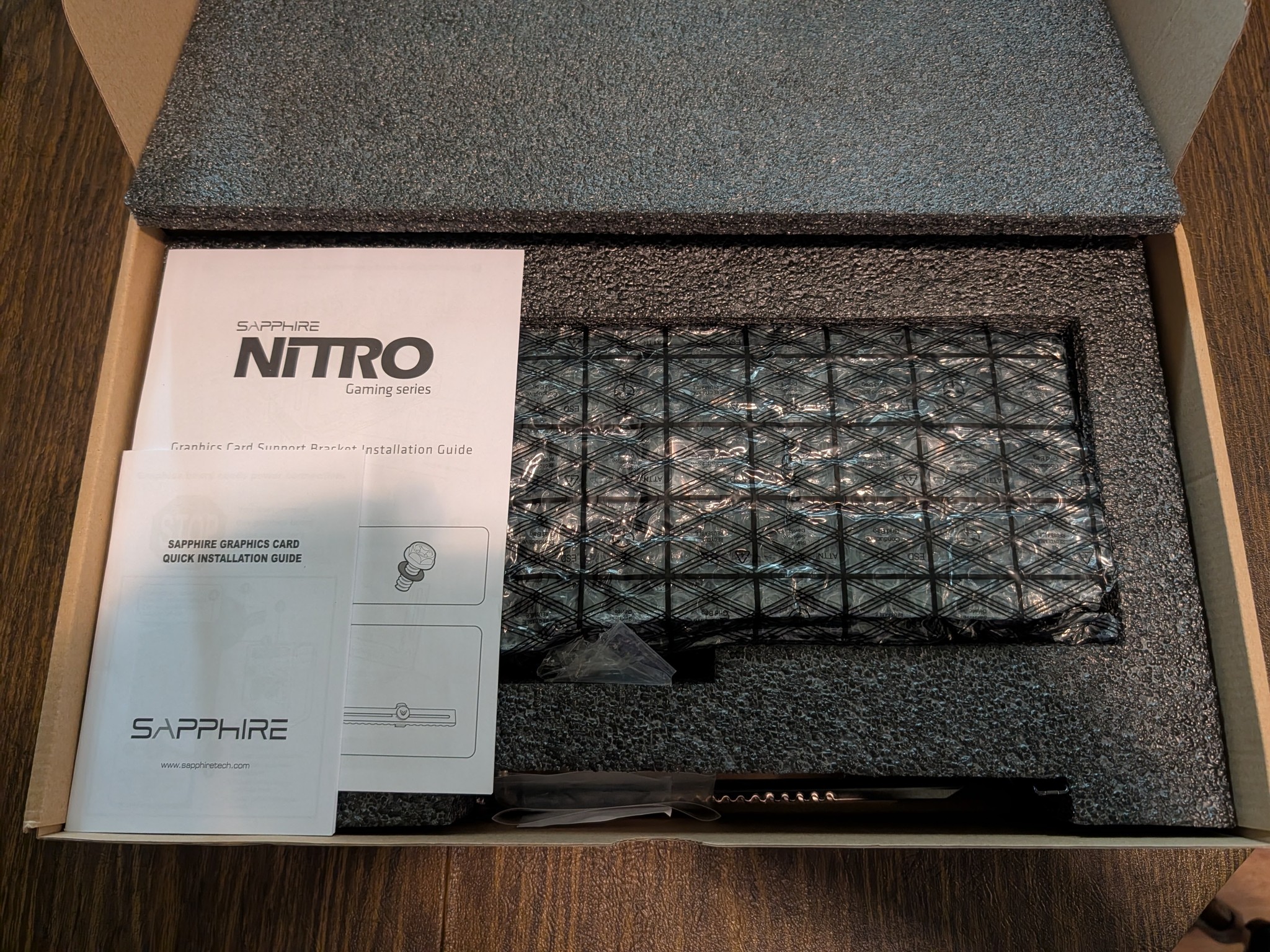 SAPPHIRE NITRO+ Radeon RX VEGA 64 8GB HBM2