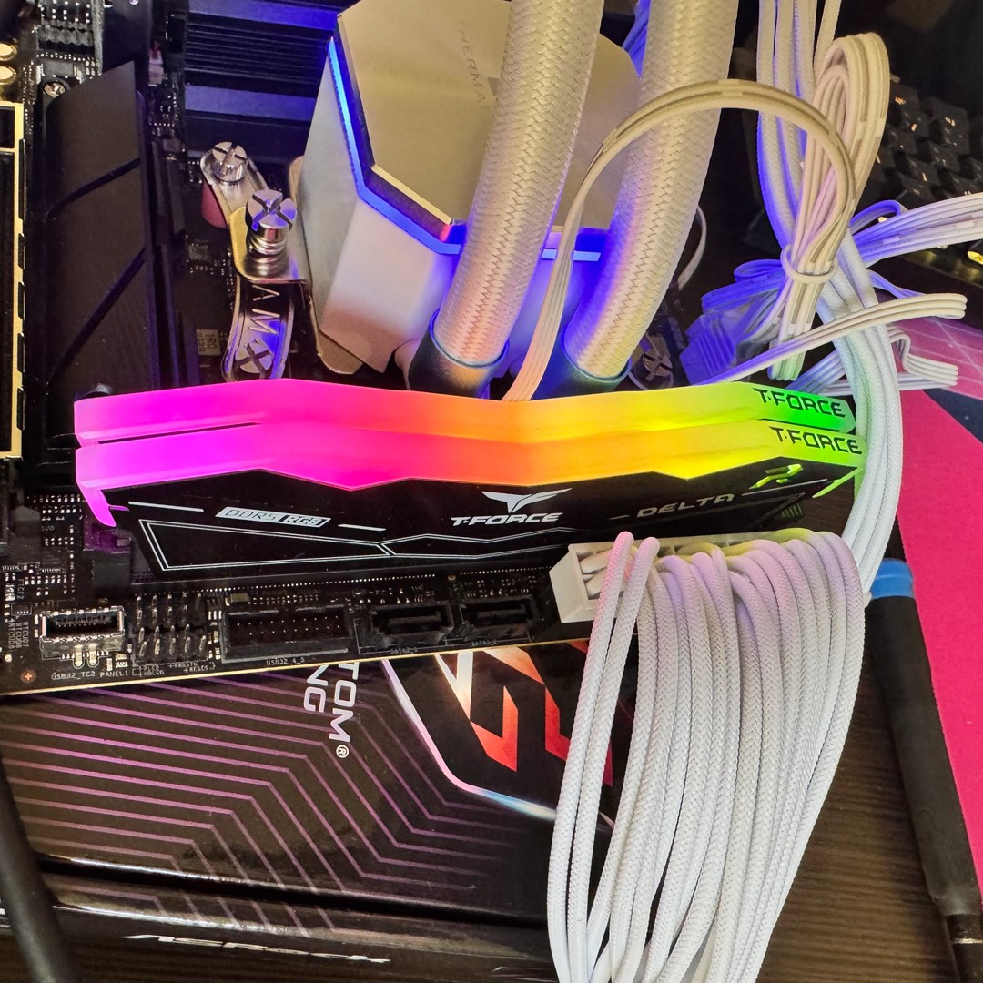 TEAMGROUP T-FORCE DELTA RGB DDR5 Ram 32GB (2x16GB) 6000MHz CL30-36