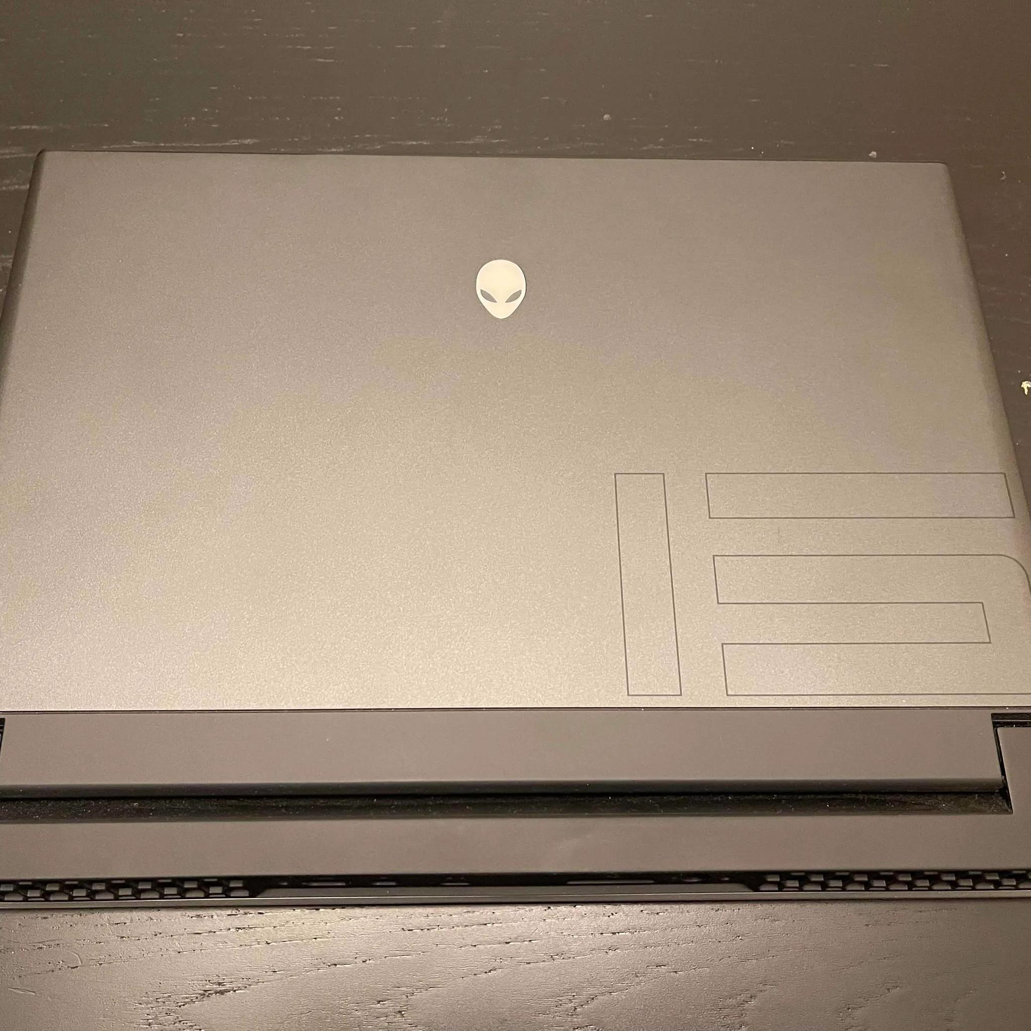 Alienware m15 r4 Laptop, 15.6" RTX 3070, i7-10870H, 16GB RAM, 1080p, 144hz GSYNC
