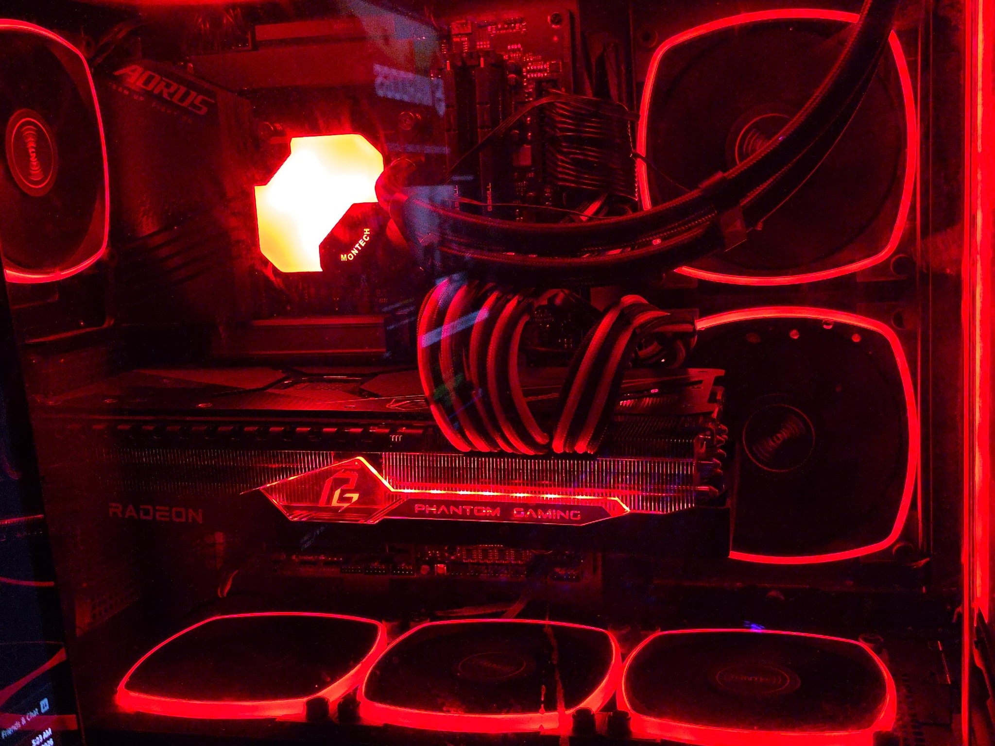 Radeon RX 7900 XTX Custom Gaming PC - Core i9-14900K, 32GB RAM, 2TB NVMe SSD