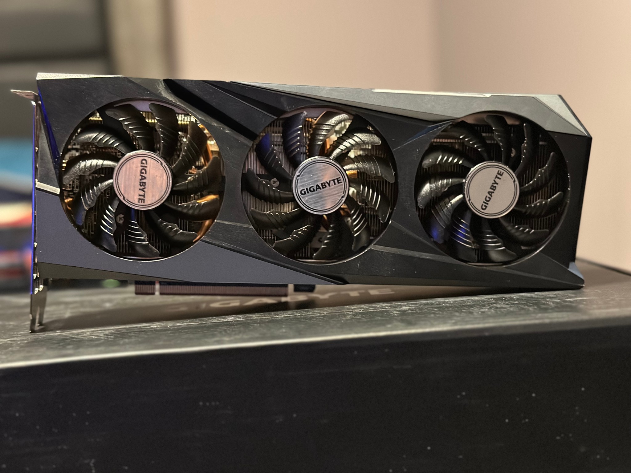 GIGABYTE GAMING OC Radeon RX 6700 XT