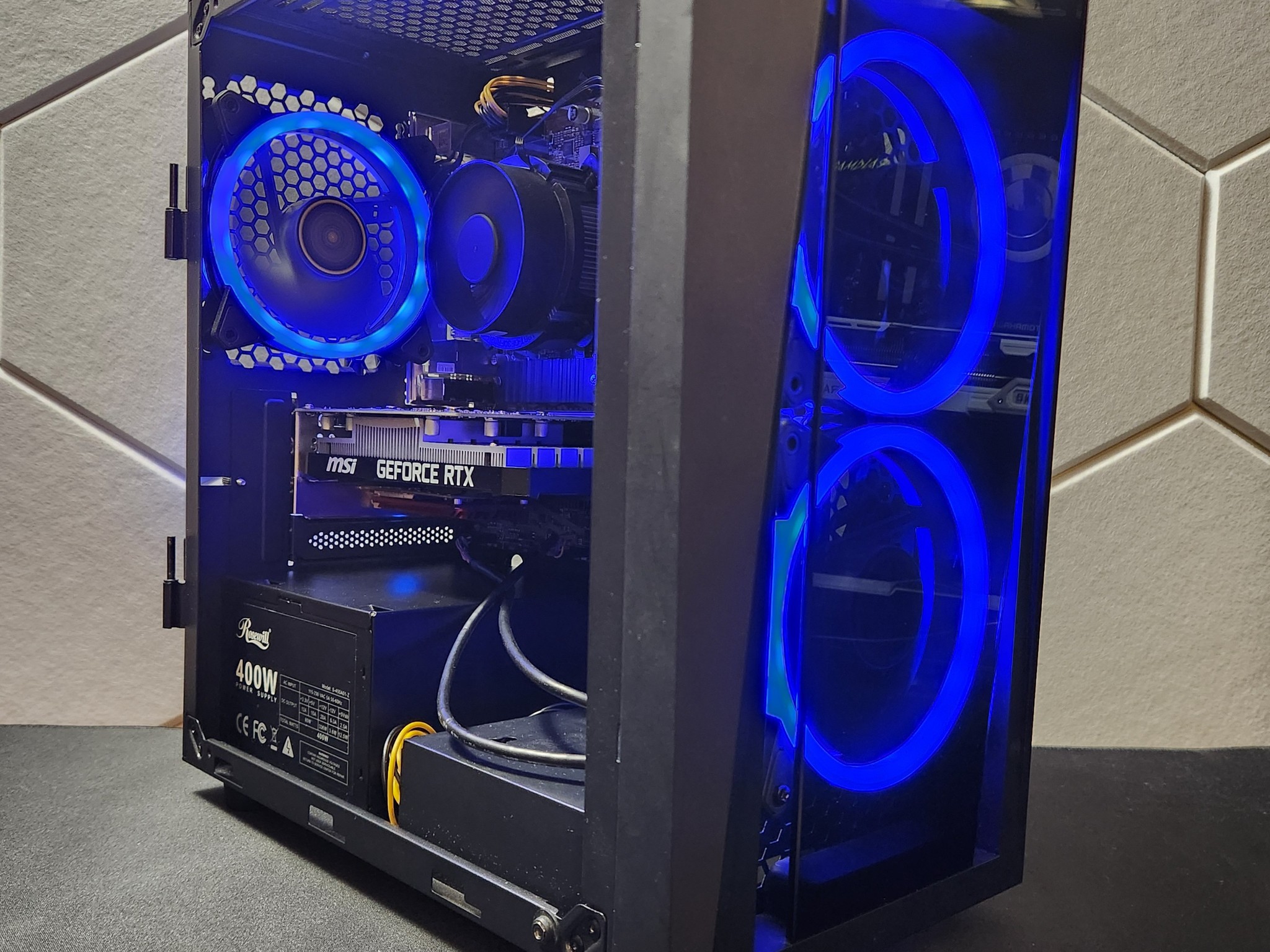 "Budget ESport PC" RTX 3050 6GB | Intel I3 10100f | 16GB DDR4 | 500gb SSD | WIFI
