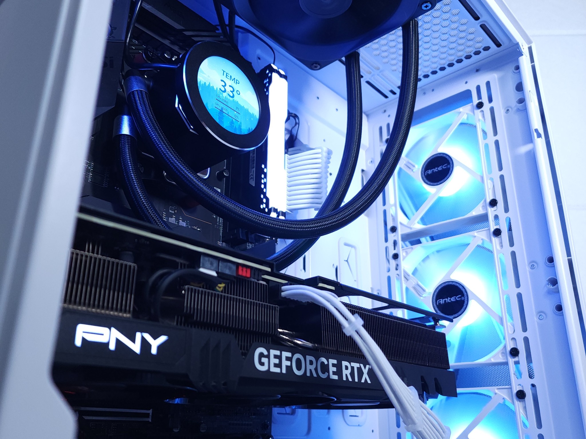 💙🤍RTX 4070Ti | Ryzen 9 5900X | 32GB 3600MHz | 1TB NVMe Gen4