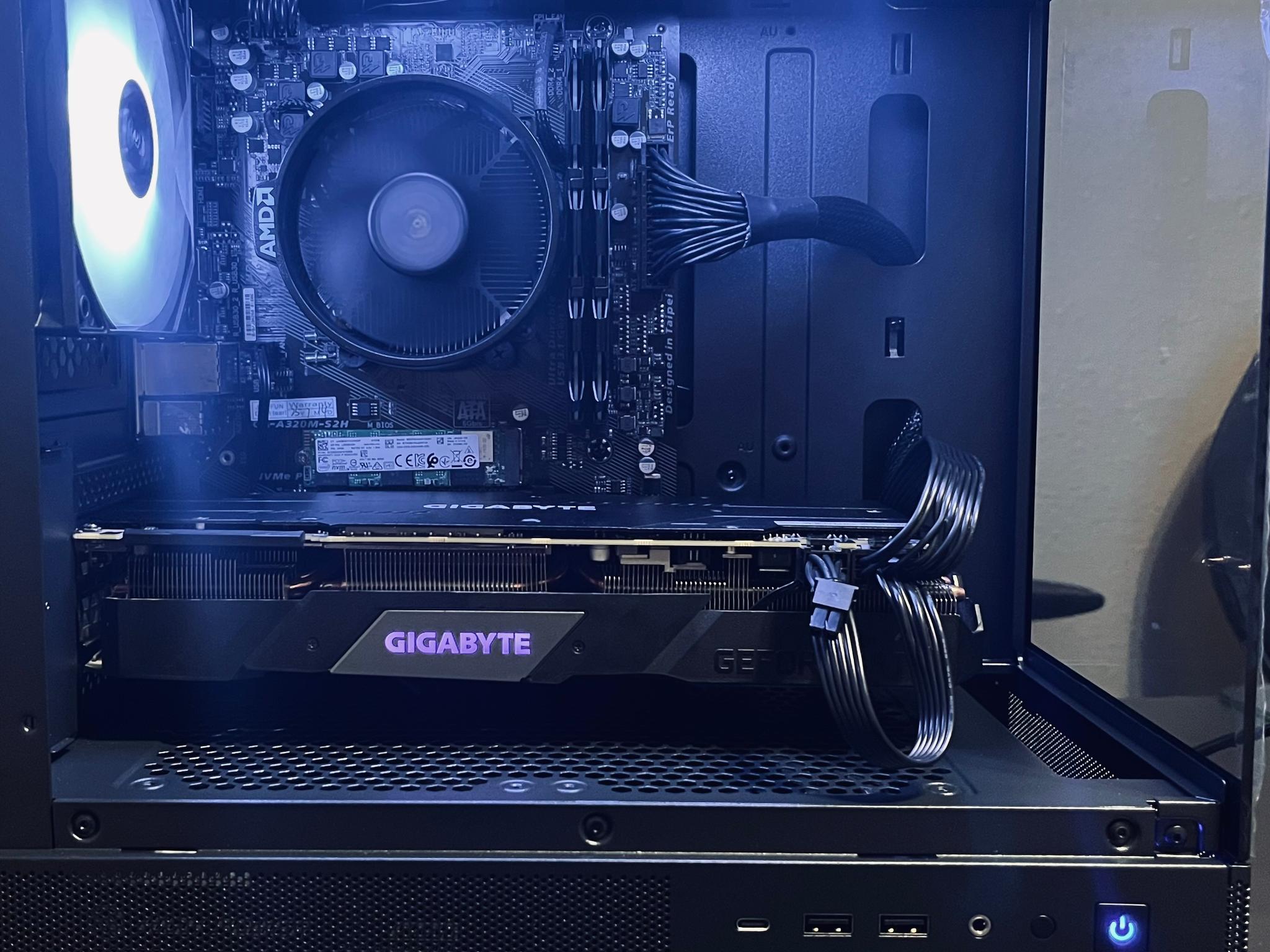 ESports Gaming PC |RTX 2070 Super // Ryzen 5 2600 // 16GB DDR4|