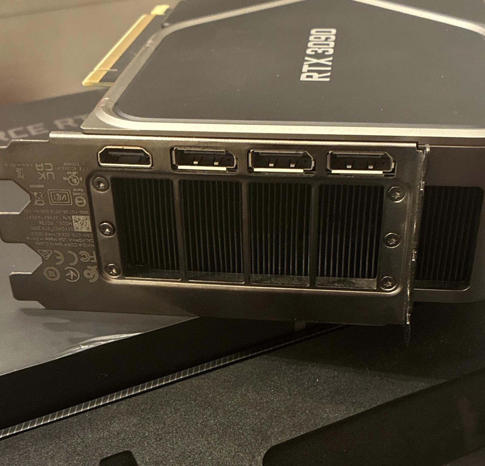 NVIDIA Founders Edition GeForce RTX 3090 - Image 3