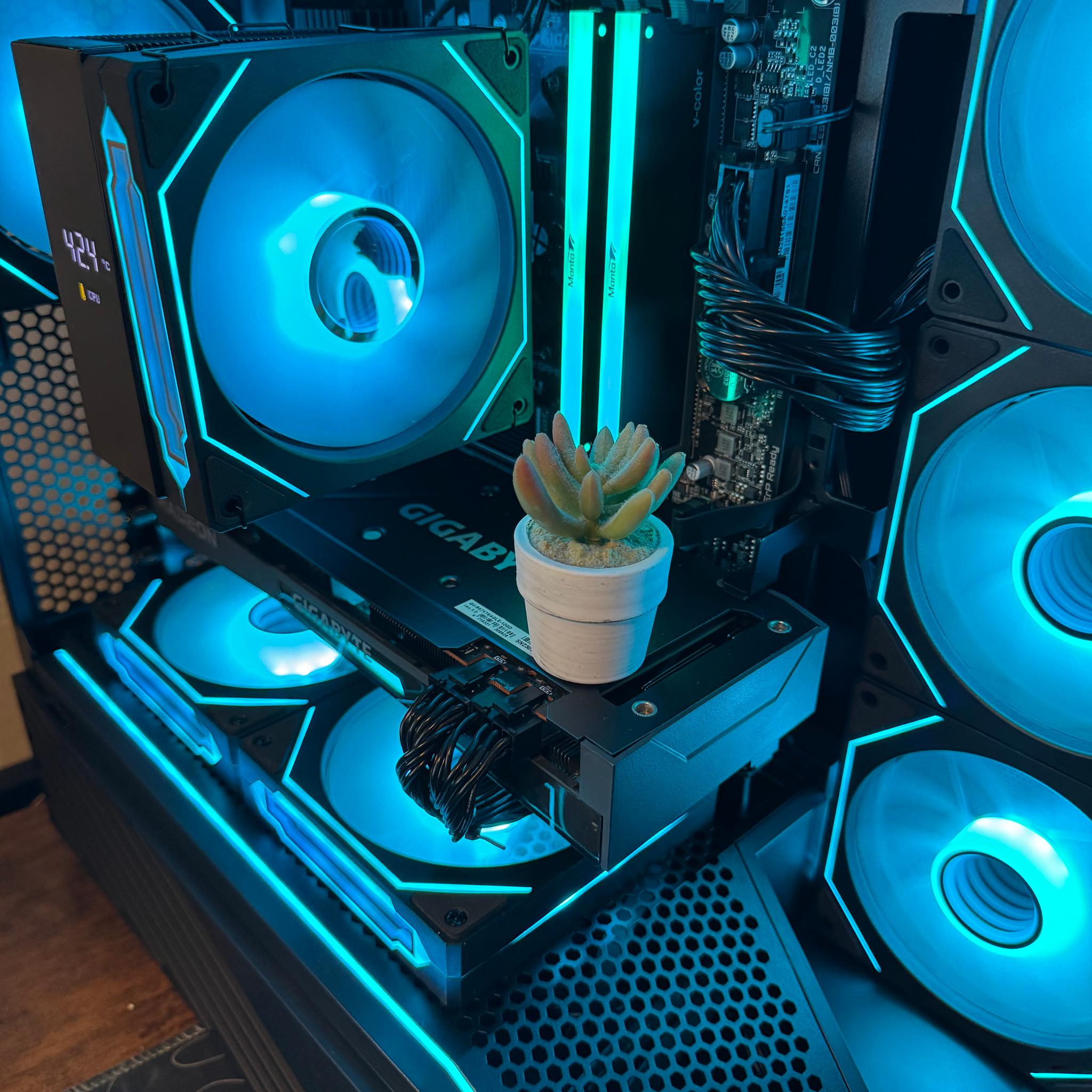 ❤️ Team Red Showcase PC ❤️ - Ryzen 5 5500 | RX 6700 XT 12GB | 32GB DDR4 3200 | 1TB Toshiba M.2 SSD